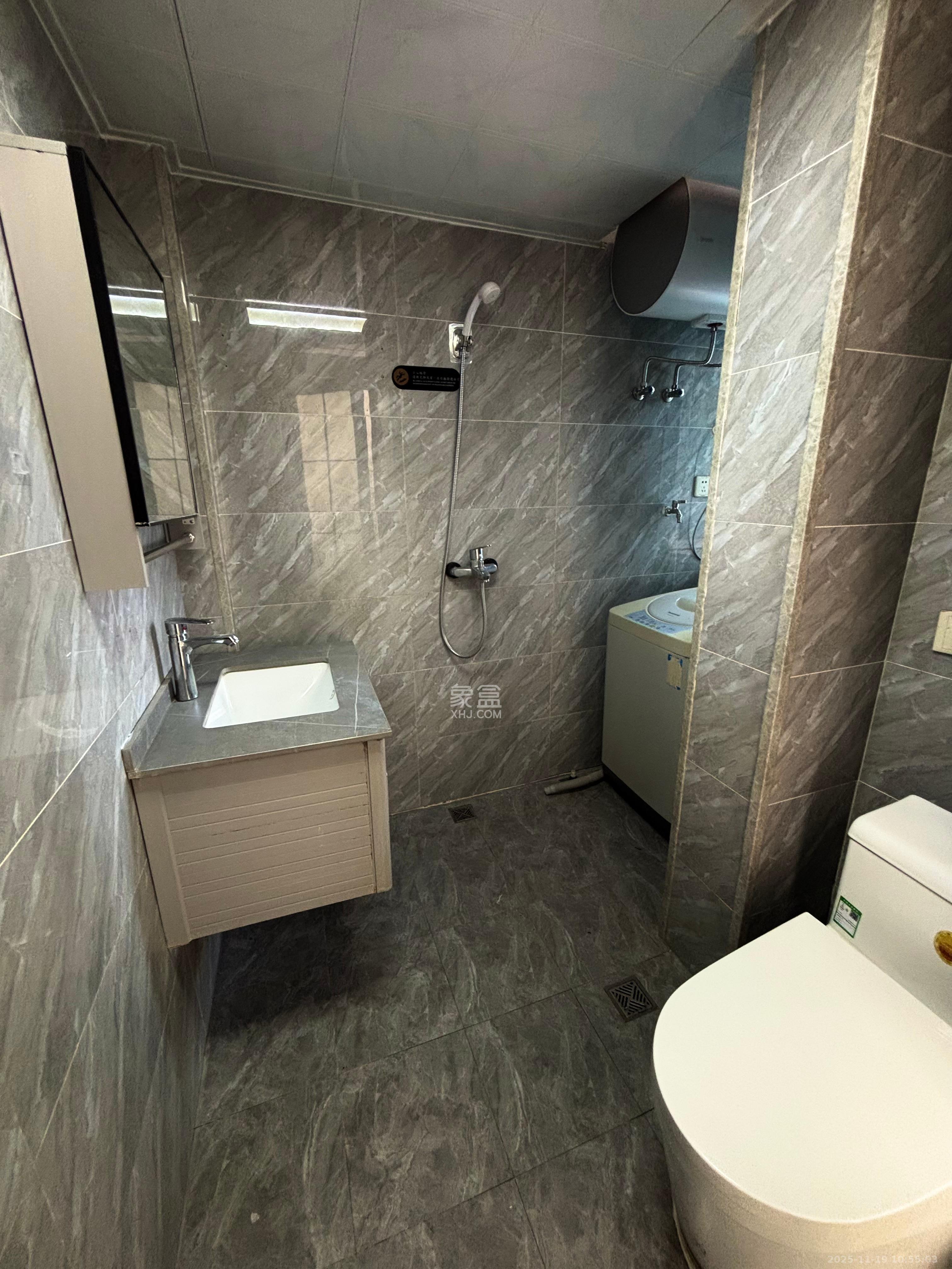 景江东方 1室1厅1卫 2000.0元/月 景江东方 1室1厅1卫 2000.0元/月室内图