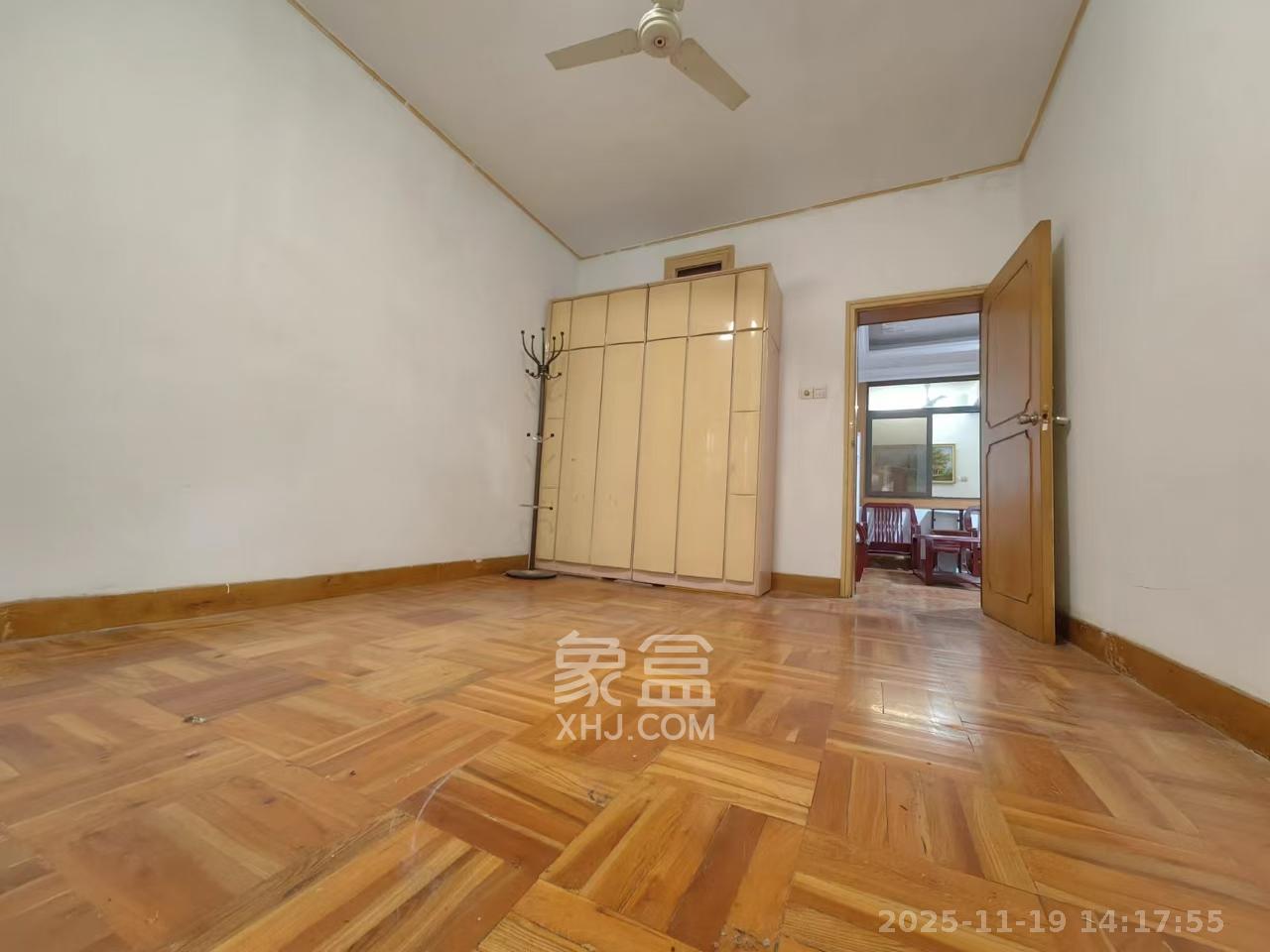 林业厅宿舍 3室2厅1卫 2200.0元/月 林业厅宿舍 3室2厅1卫 2200.0元/月室内图