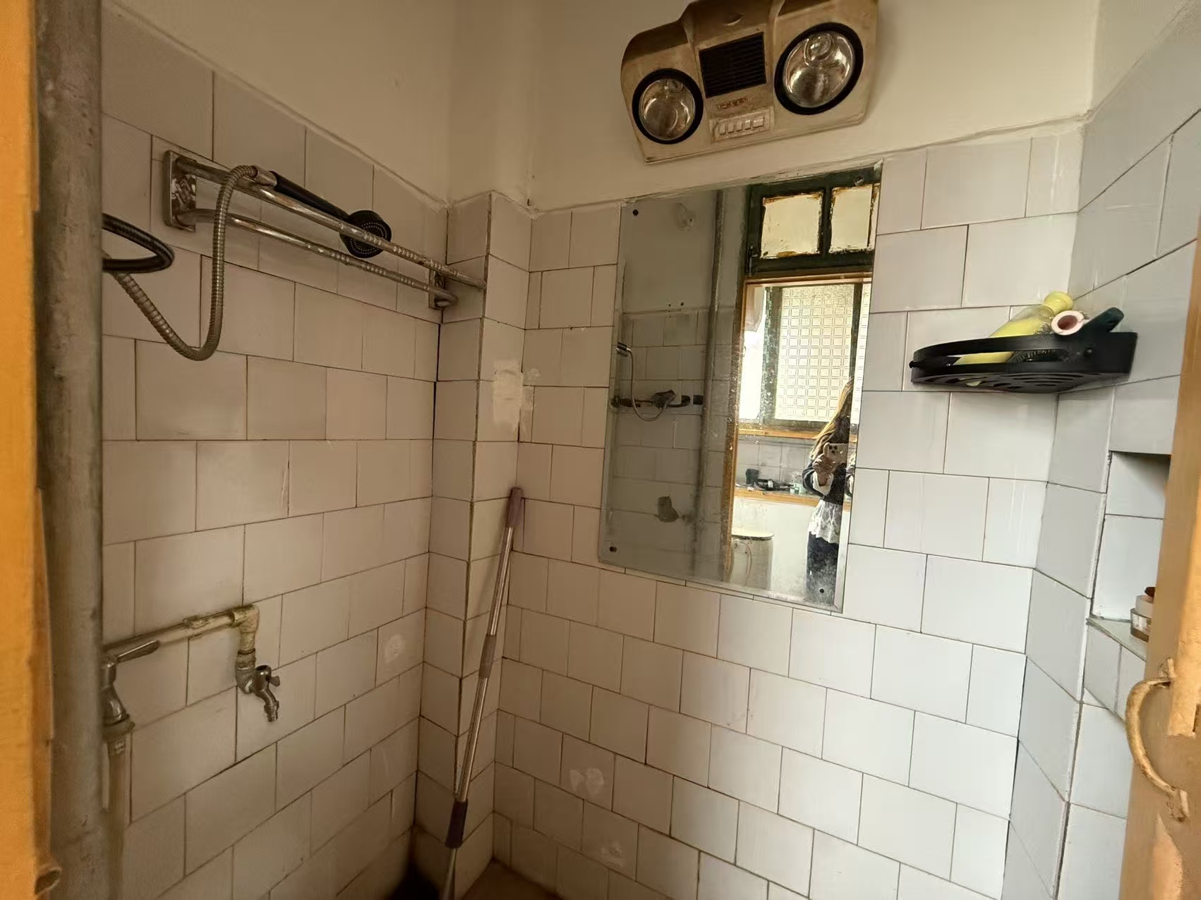 滨湖柴油机厂家属楼 1室1厅1卫 14.50万 滨湖柴油机厂家属楼 1室1厅1卫 14.50万室内图