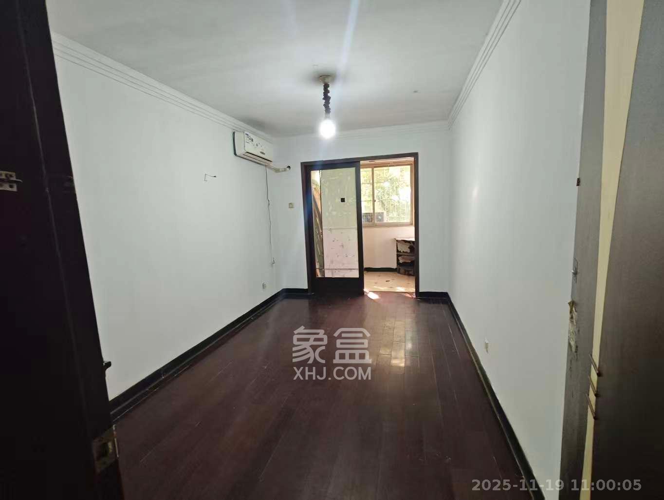 福乐名园 4室1厅1卫 3200.0元/月 福乐名园 4室1厅1卫 3200.0元/月室内图