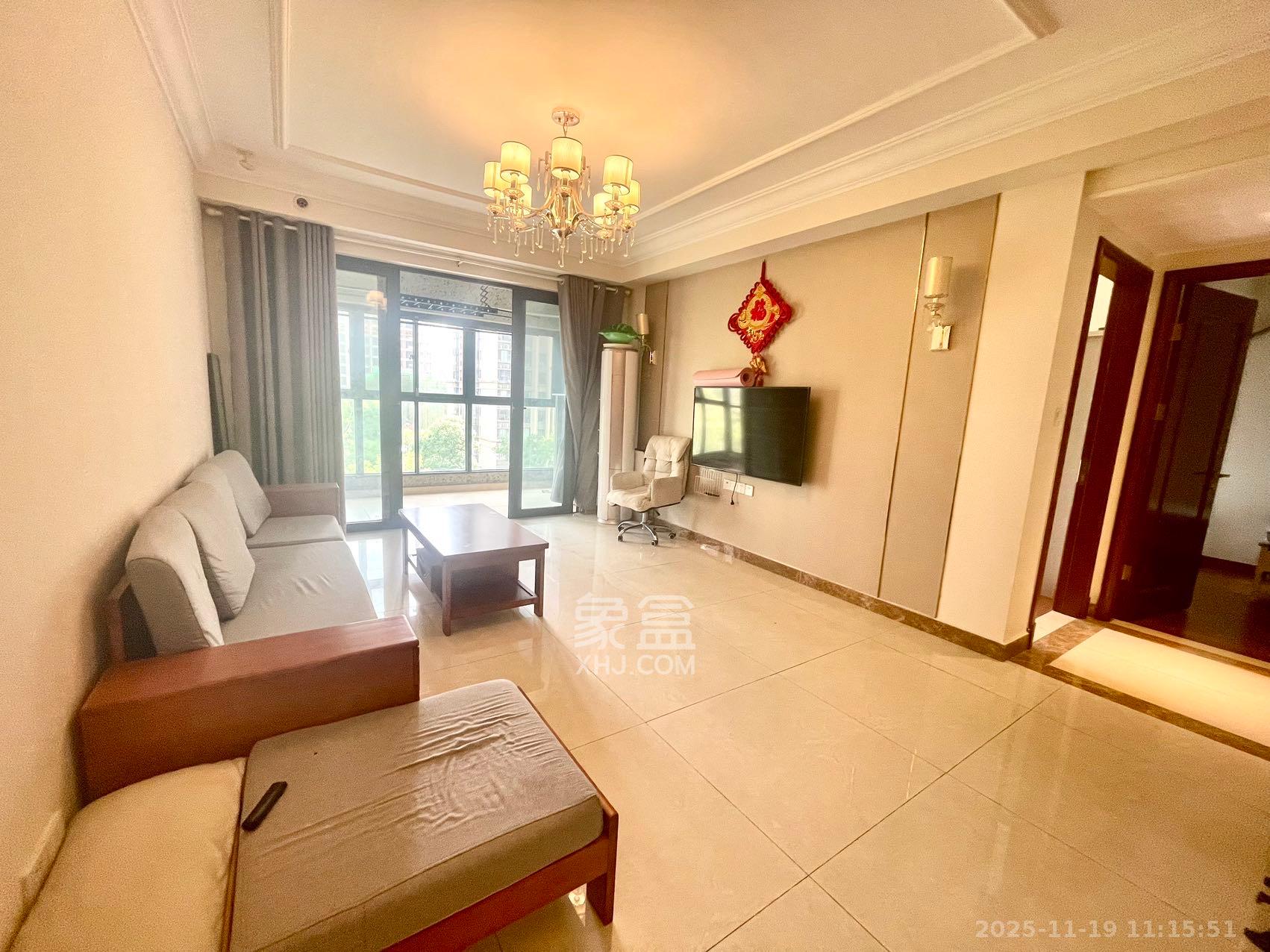 恒大上林苑  3室1厅1卫    2400.0元/月