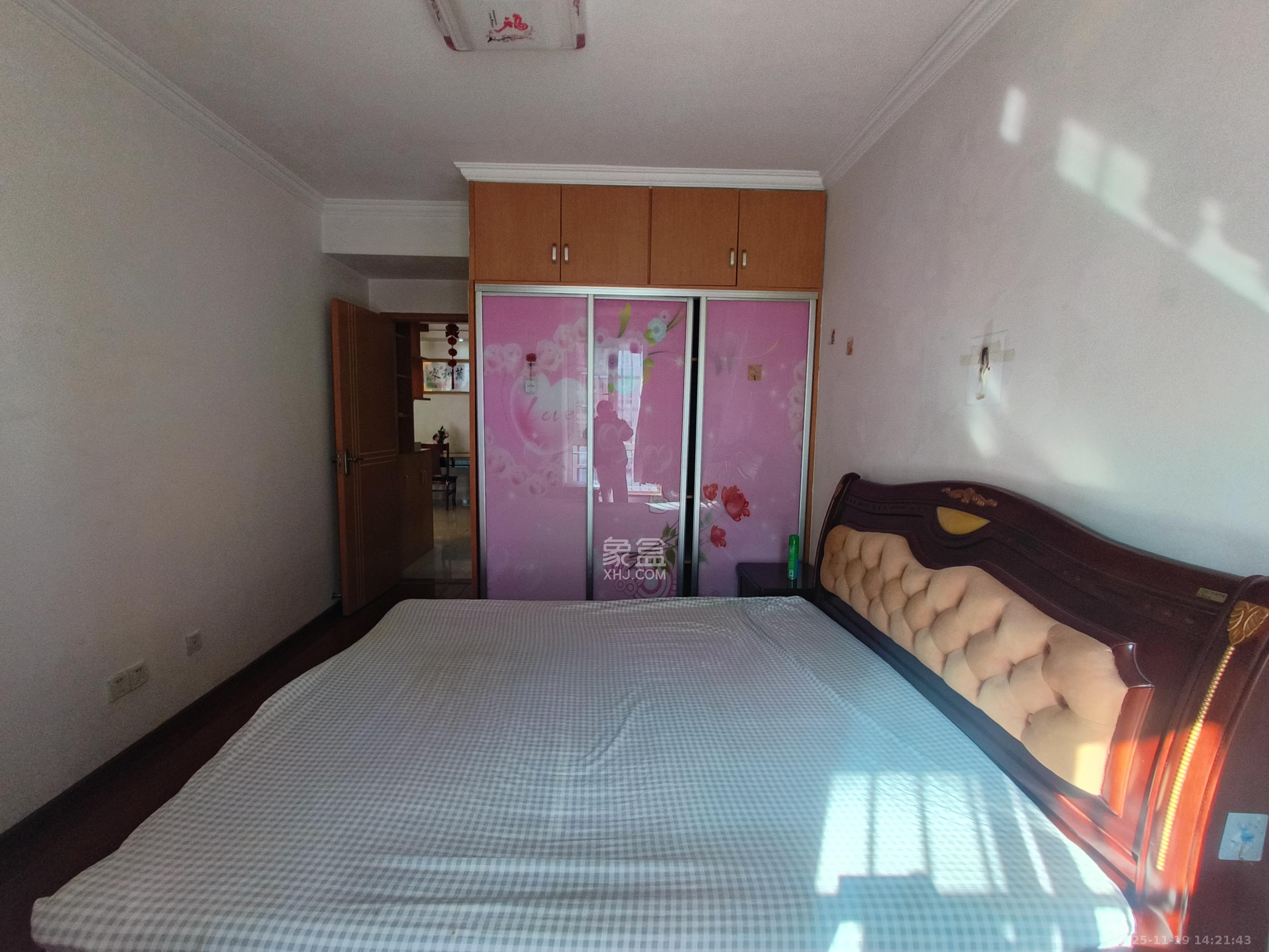 万国城(当代满庭春MOMA)二期 2室2厅1卫 2200.0元/月 万国城(当代满庭春MOMA)二期 2室2厅1卫 2200.0元/月室内图