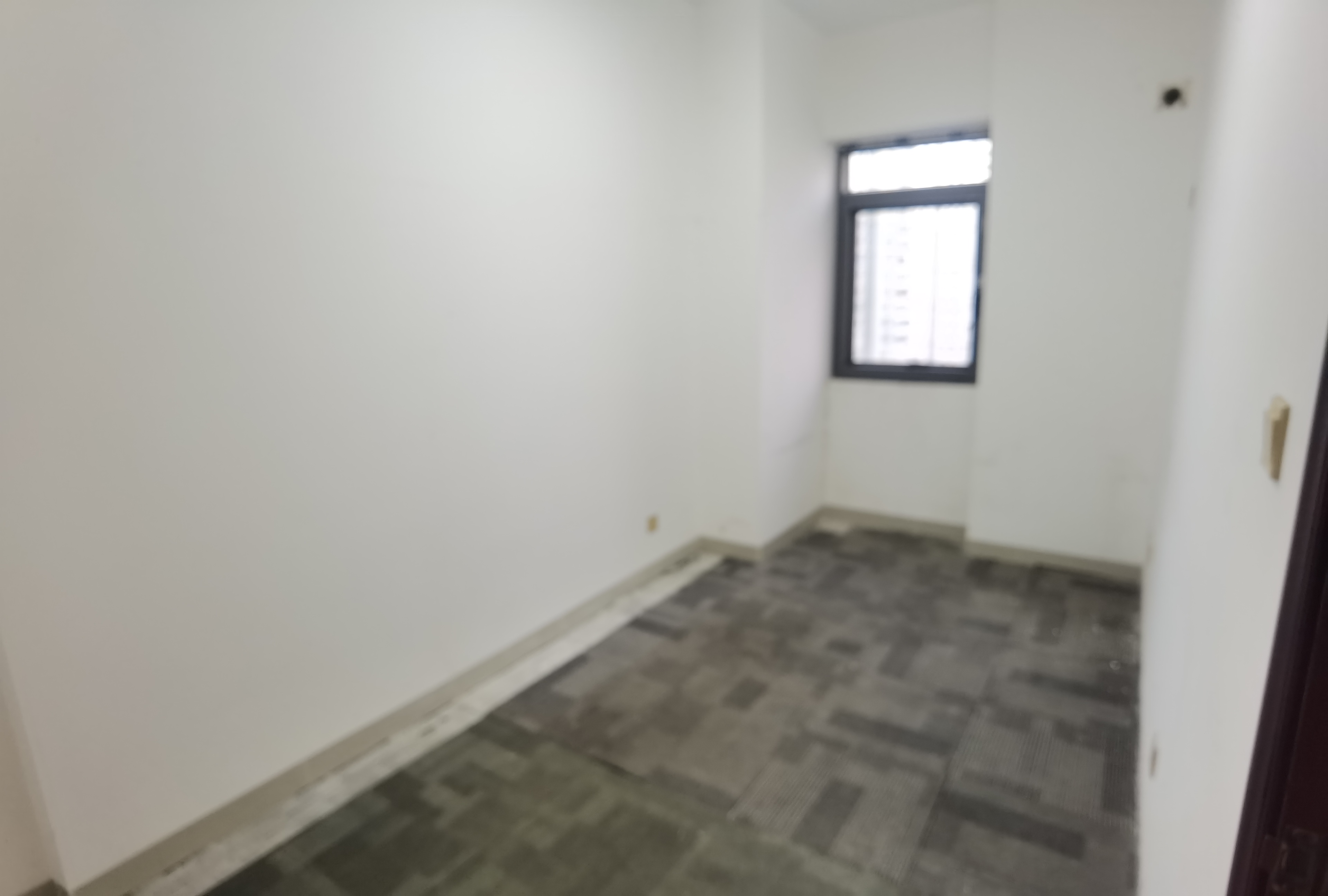 兴力国际大厦 4室1厅1卫 110.0万 兴力国际大厦 4室1厅1卫 110.0万客厅