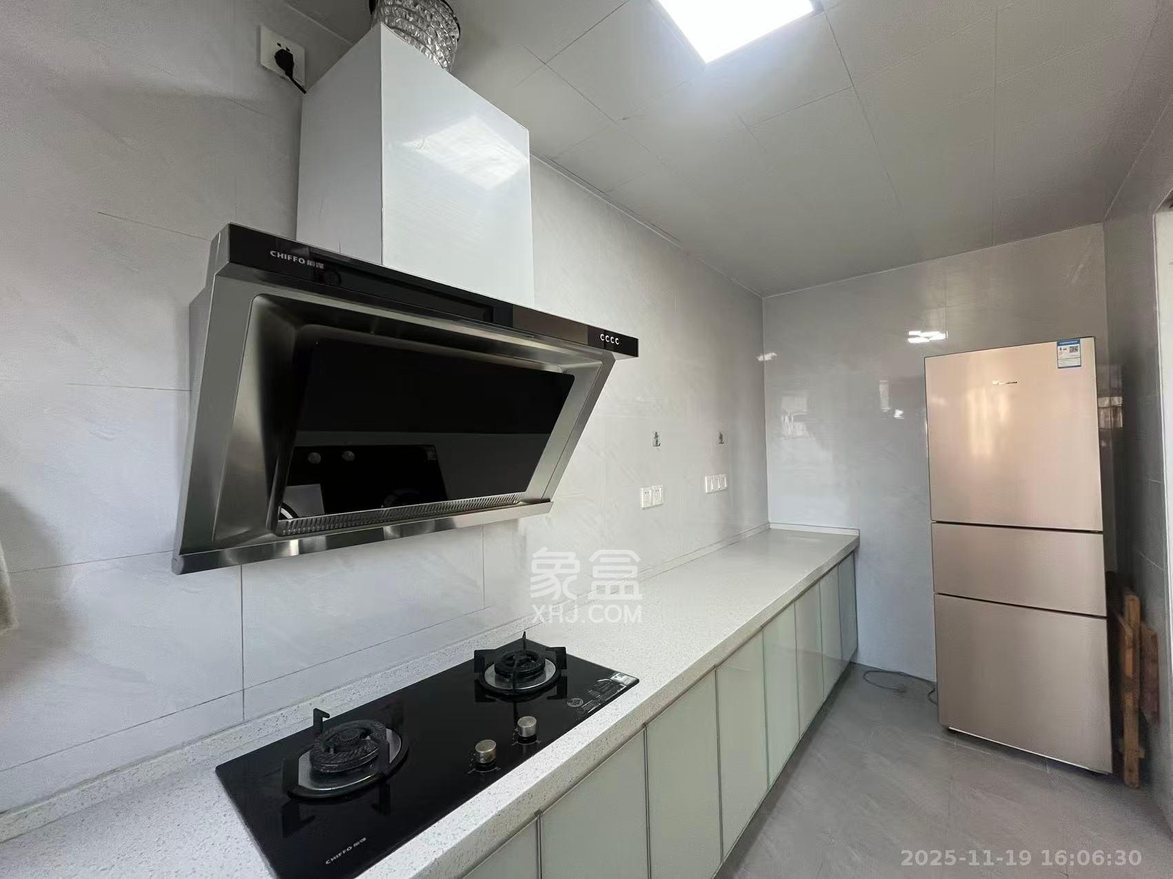 金科天悦(金科美邻汇) 1室0厅0卫 2500.0元/月 金科天悦(金科美邻汇) 1室0厅0卫 2500.0元/月室内图