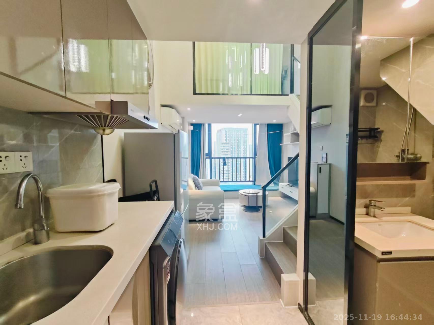 中一鲲出(鲲鹏府) 2室1厅1卫 2500.0元/月 中一鲲出(鲲鹏府) 2室1厅1卫 2500.0元/月室内图