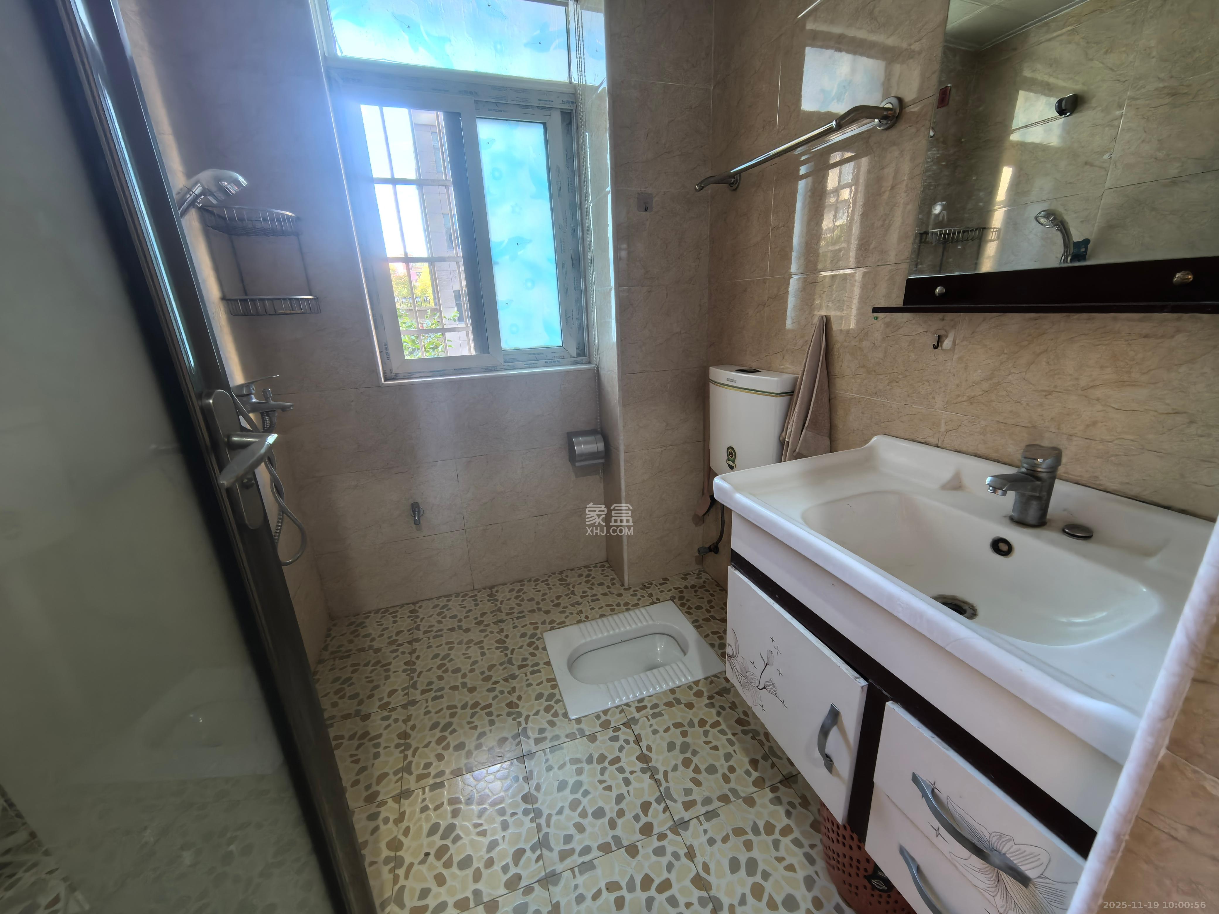 星城新宇颐景苑 2室2厅1卫 2000.0元/月 星城新宇颐景苑 2室2厅1卫 2000.0元/月室内图