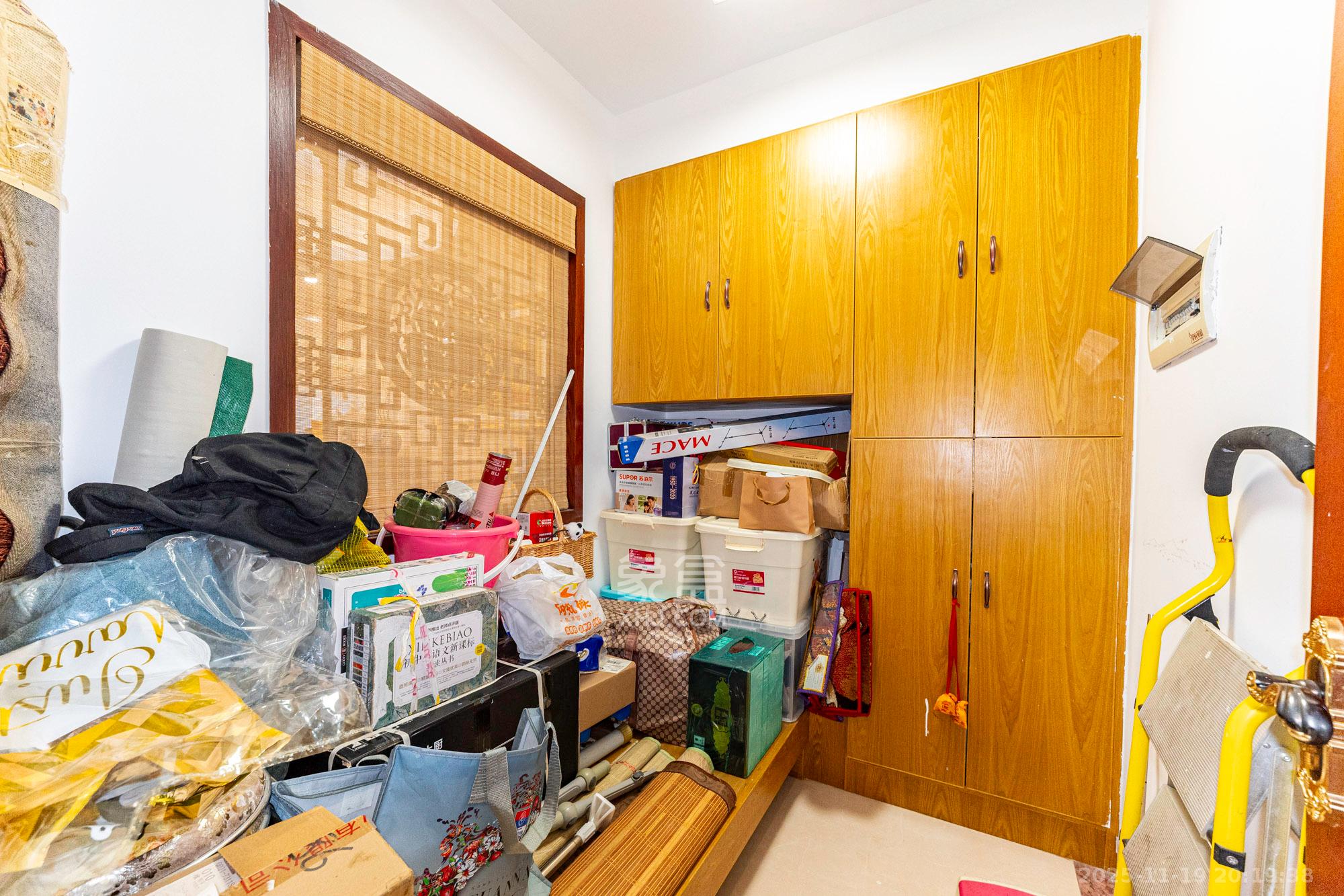 学府华庭 3室2厅2卫 120.0万 学府华庭 3室2厅2卫 120.0万其他