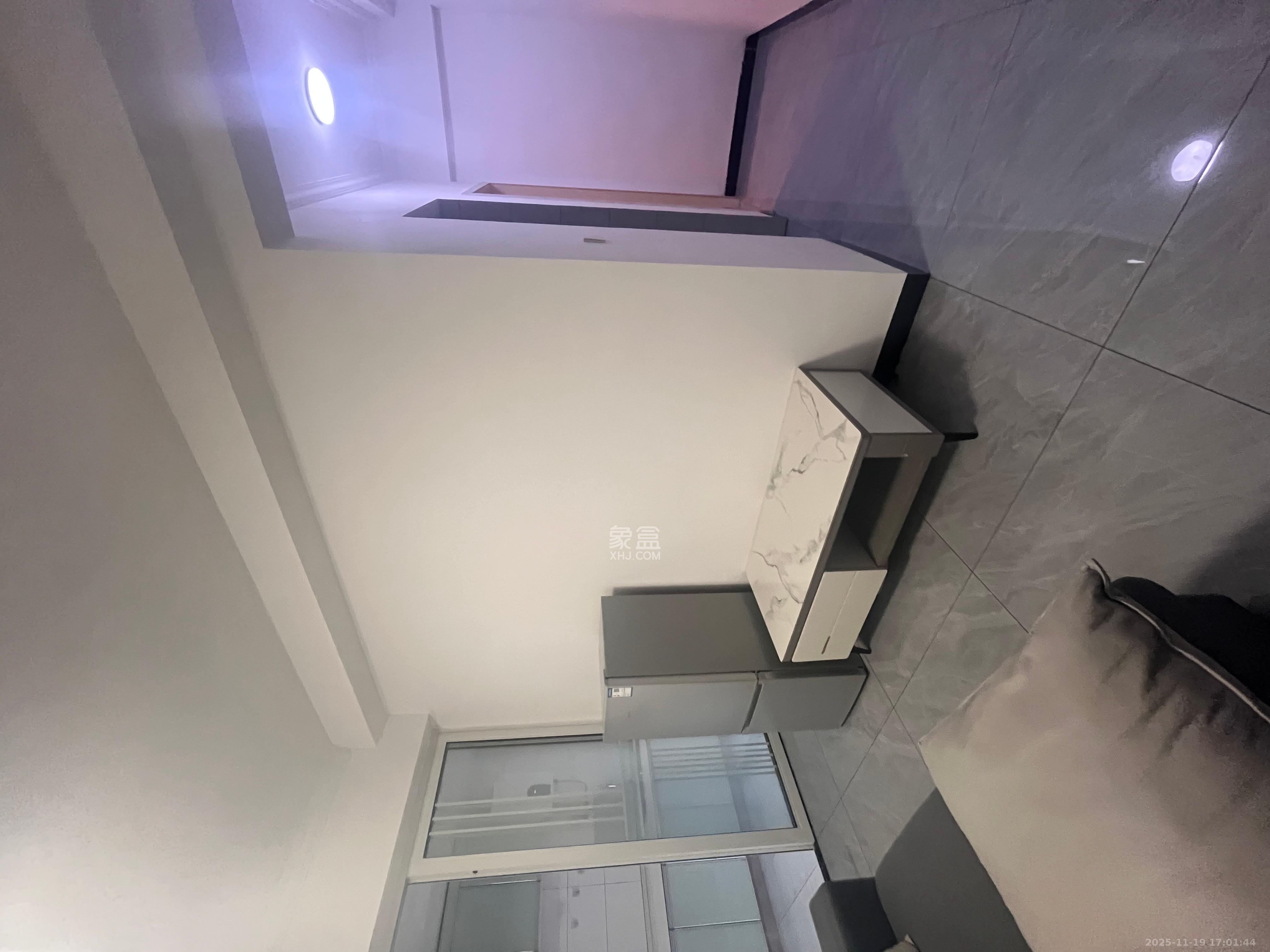 嘉荣苑 1室1厅1卫 1400.0元/月 嘉荣苑 1室1厅1卫 1400.0元/月室内图