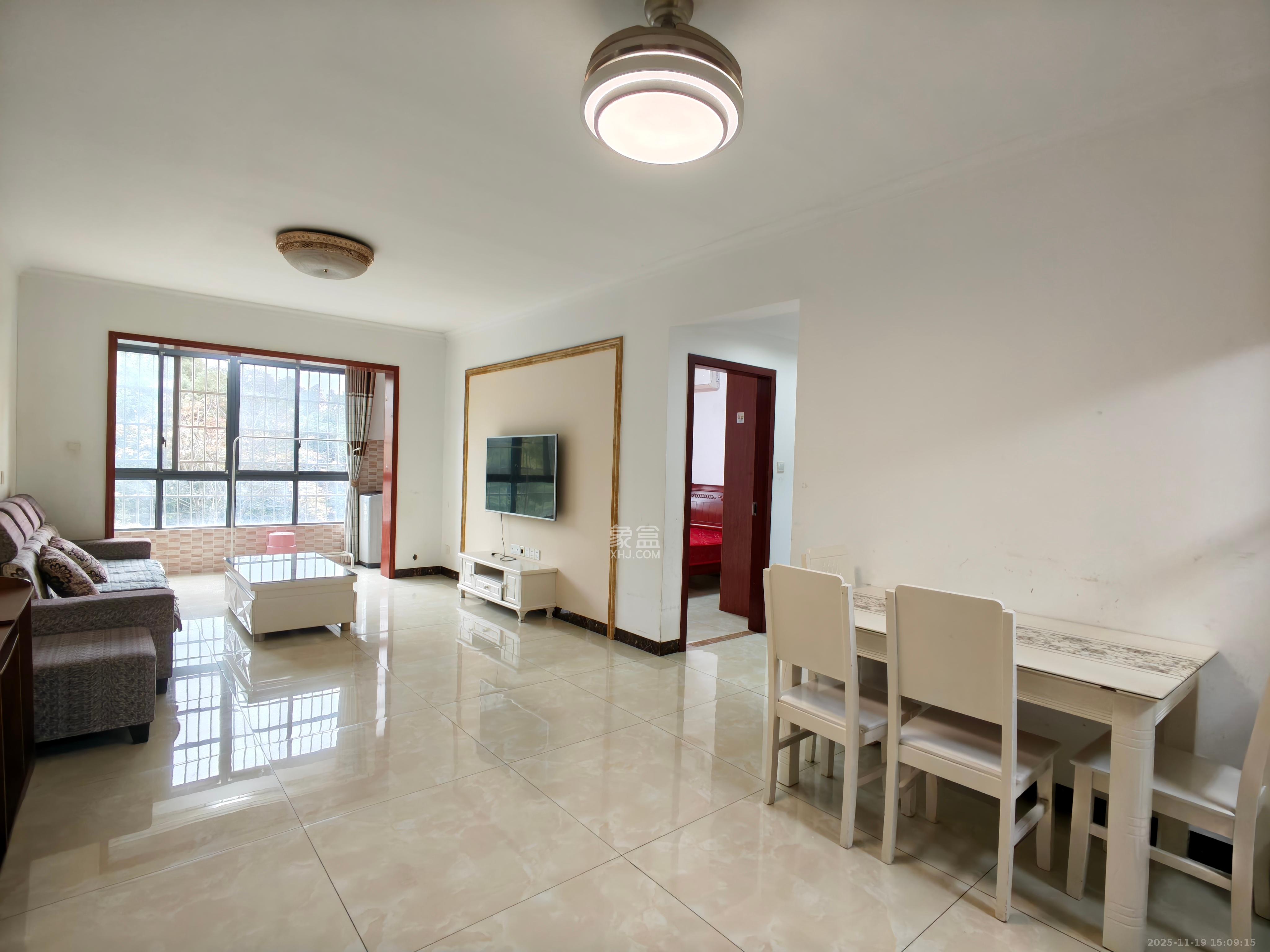 钱隆世家 3室2厅1卫 2000.0元/月 钱隆世家 3室2厅1卫 2000.0元/月室内图