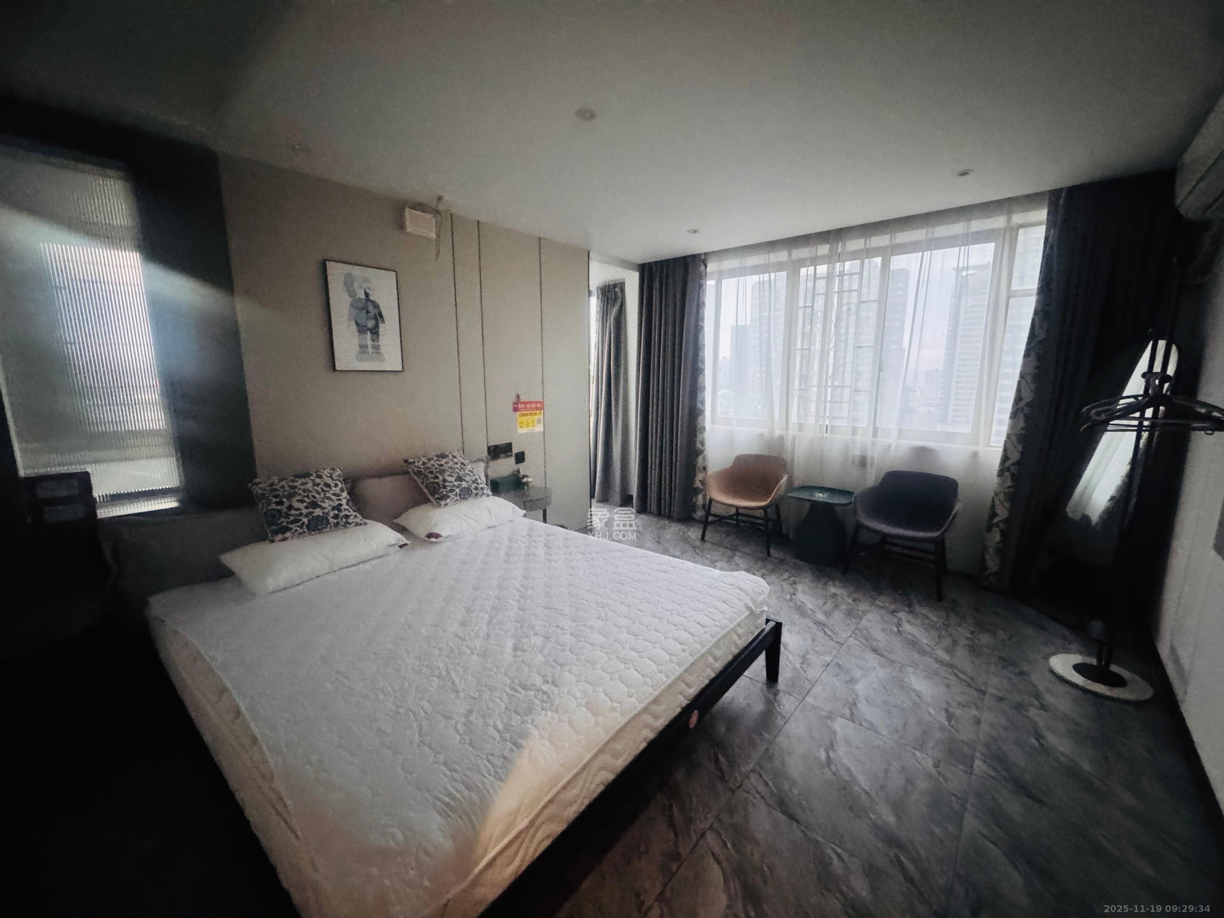 王府井公寓（福源公寓）  6室1厅1卫    6000.0元/月室内图