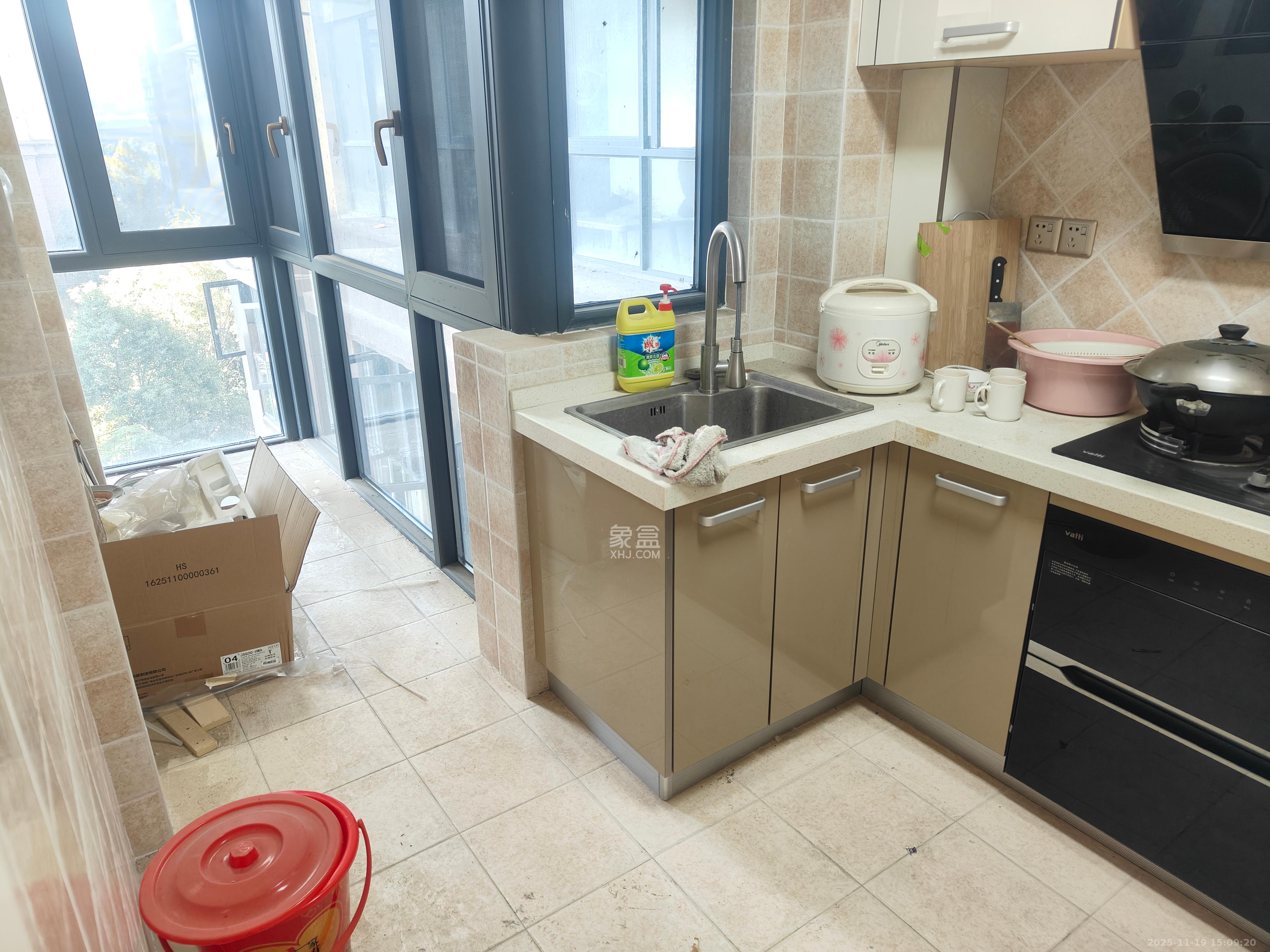 中建梅溪湖中心  4室2厅2卫    4800.0元/月室内图