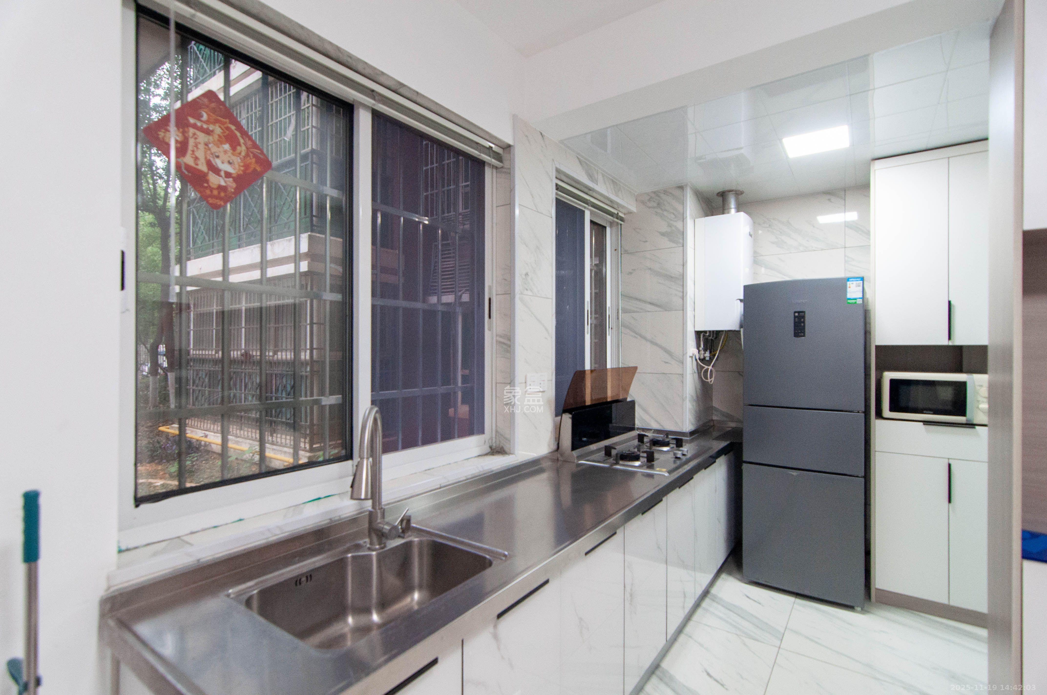 格林星城 1室1厅1卫 1800.0元/月 格林星城 1室1厅1卫 1800.0元/月室内图