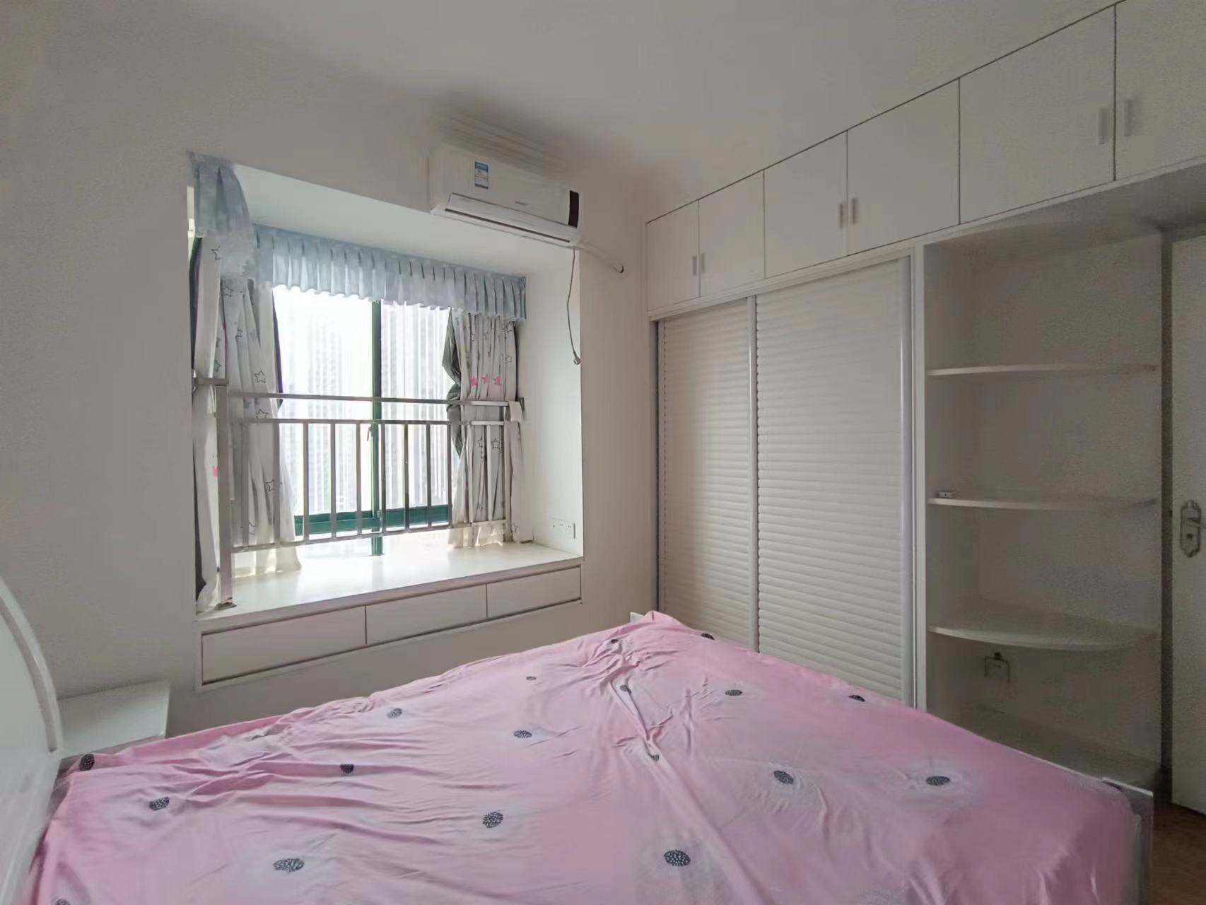 桃花里  3室2厅1卫    1600.0元/月室内图