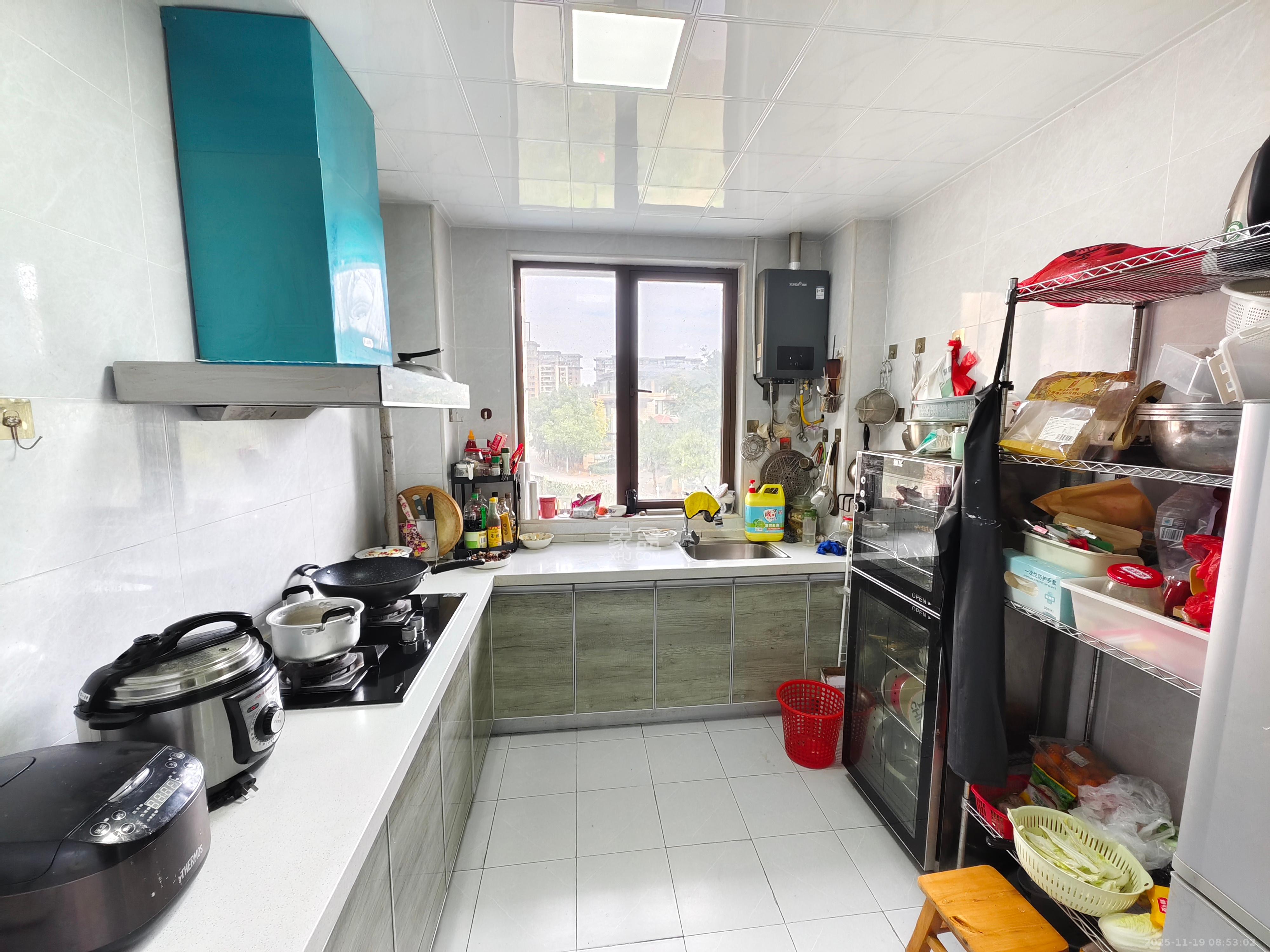 大唐印象二期御府 3室2厅2卫 3500.0元/月 大唐印象二期御府 3室2厅2卫 3500.0元/月室内图