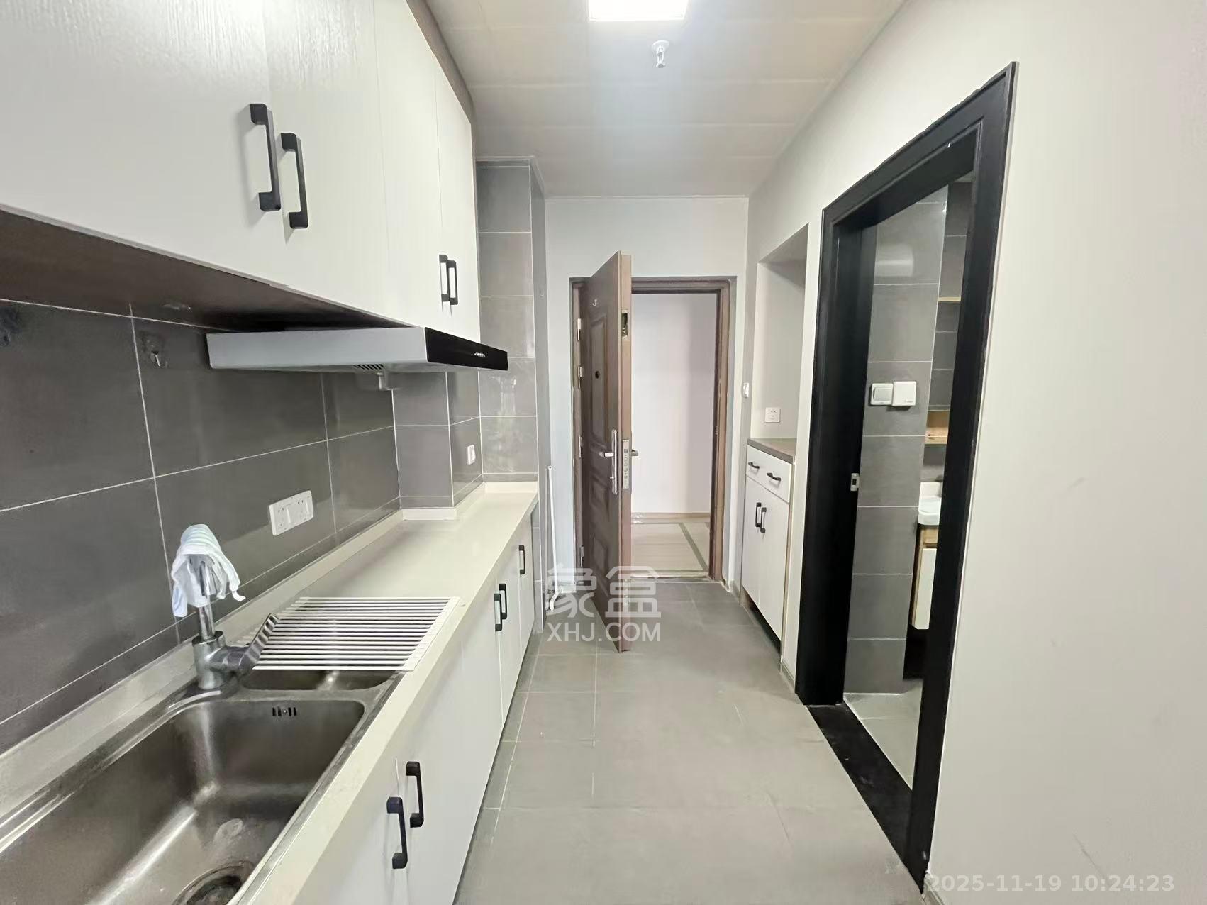 奥克斯滨仕花园（奥克斯洋湖广场/奥克斯中心）  1室0厅0卫    1800.0元/月室内图