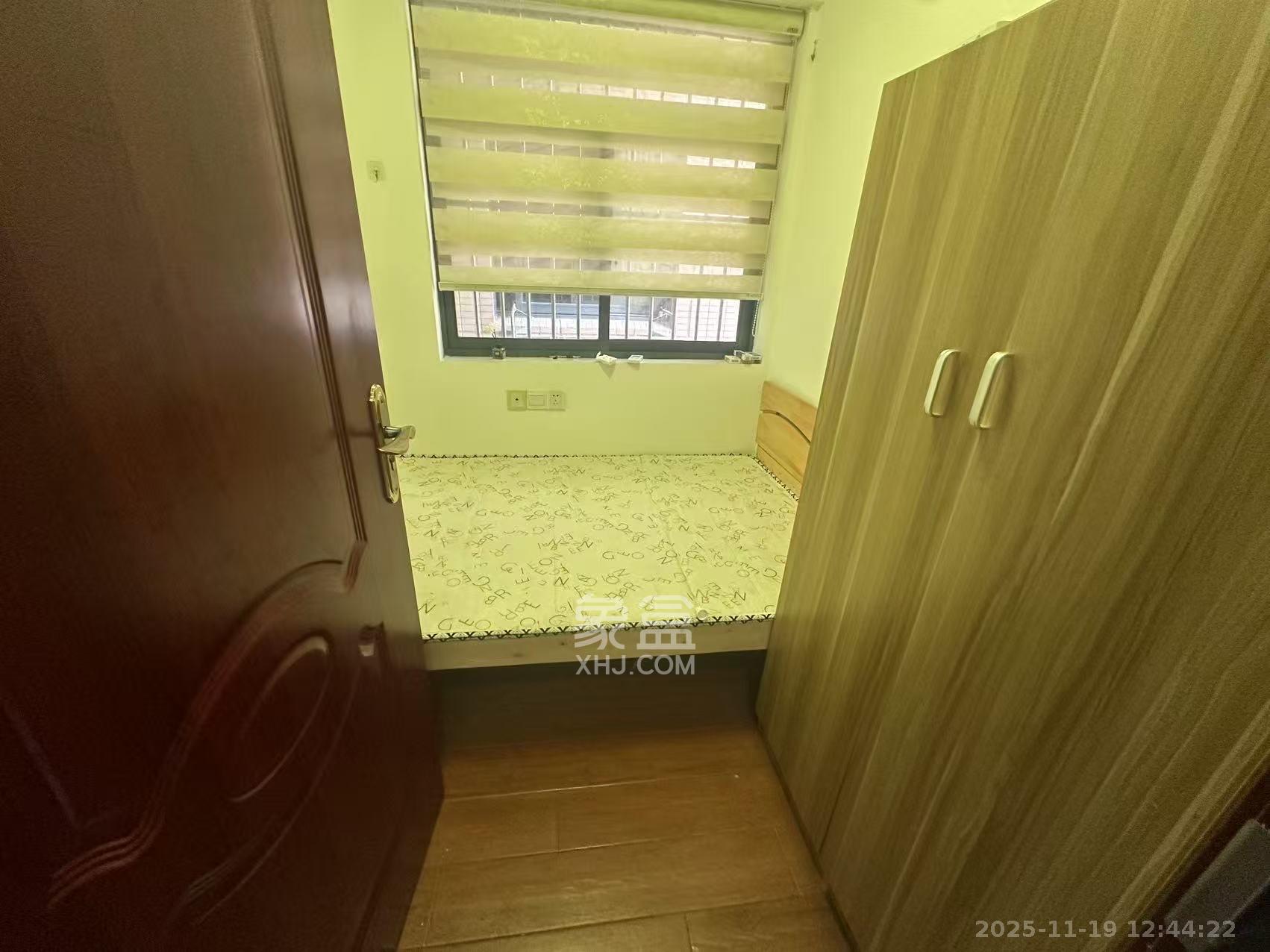 西子湖畔沃府  2室1厅1卫    2000.0元/月室内图