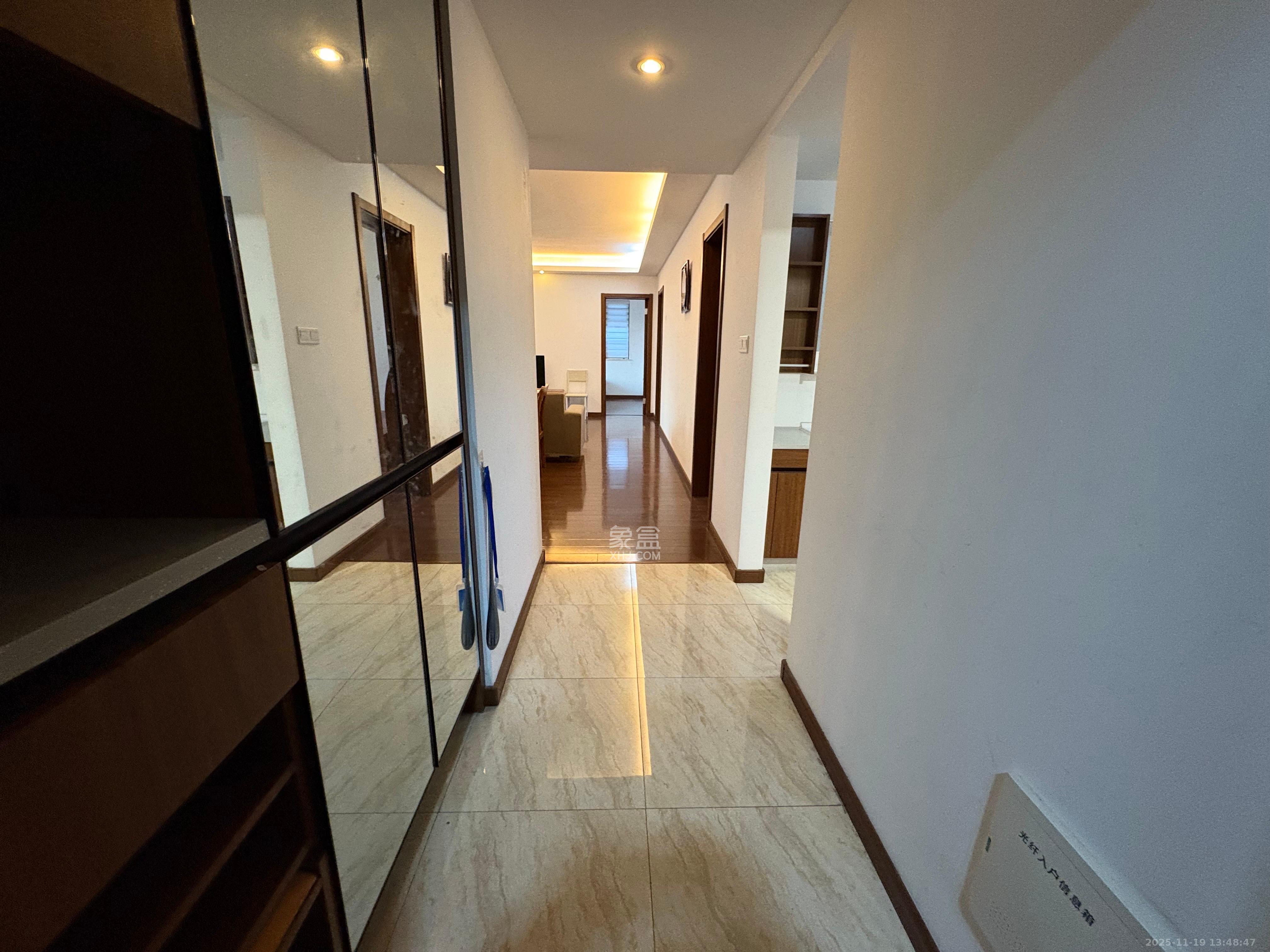 万科里梅溪郡 1室2厅1卫 3500.0元/月 万科里梅溪郡 1室2厅1卫 3500.0元/月室内图