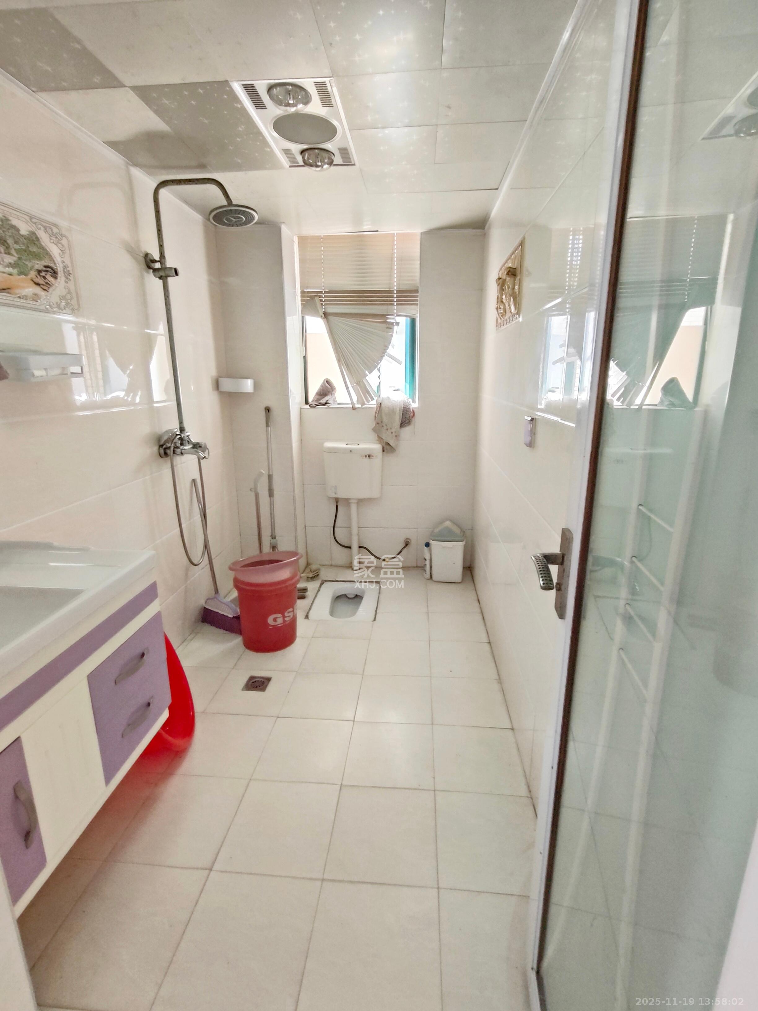 华天LOHO小镇  3室2厅1卫    1600.0元/月室内图