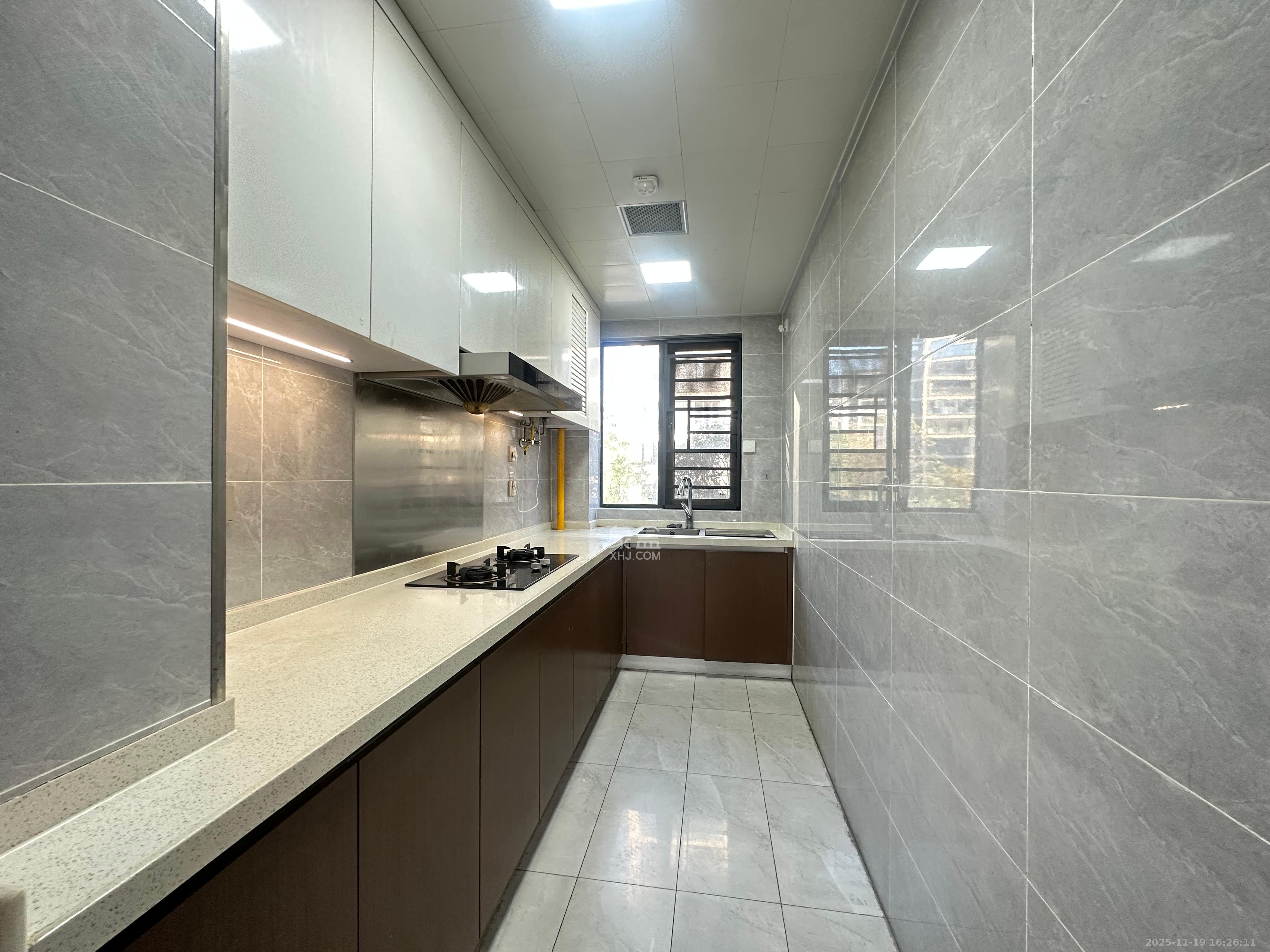 梦想麓隐天境  4室2厅2卫    3500.0元/月室内图