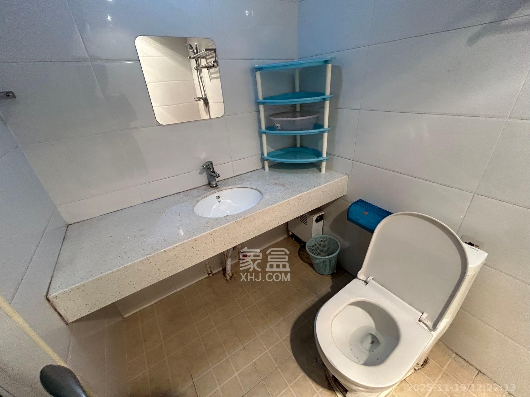 怡海星城  1室1厅1卫    800.0元/月