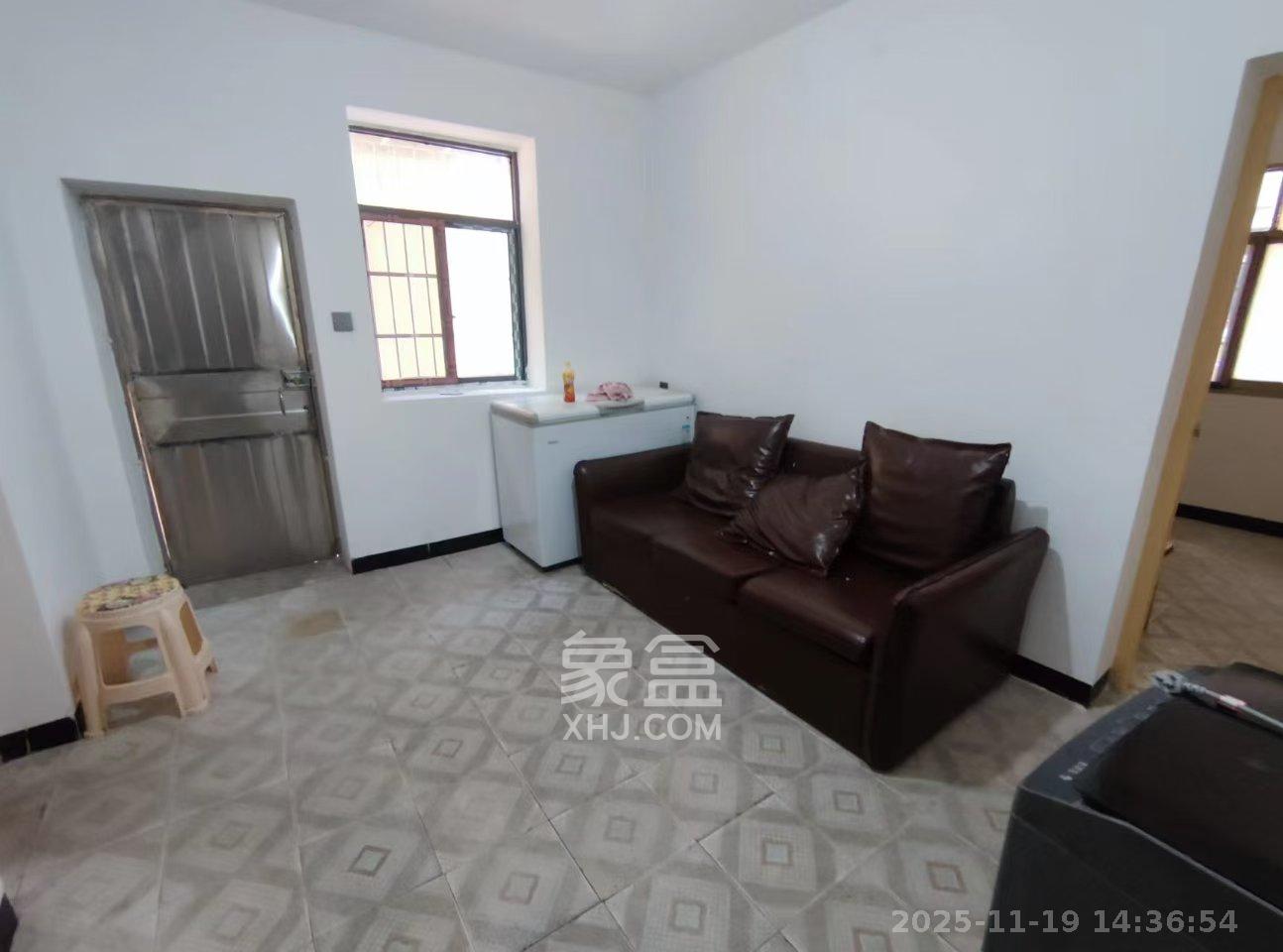 人民新村  1室1厅1卫    1500.0元/月