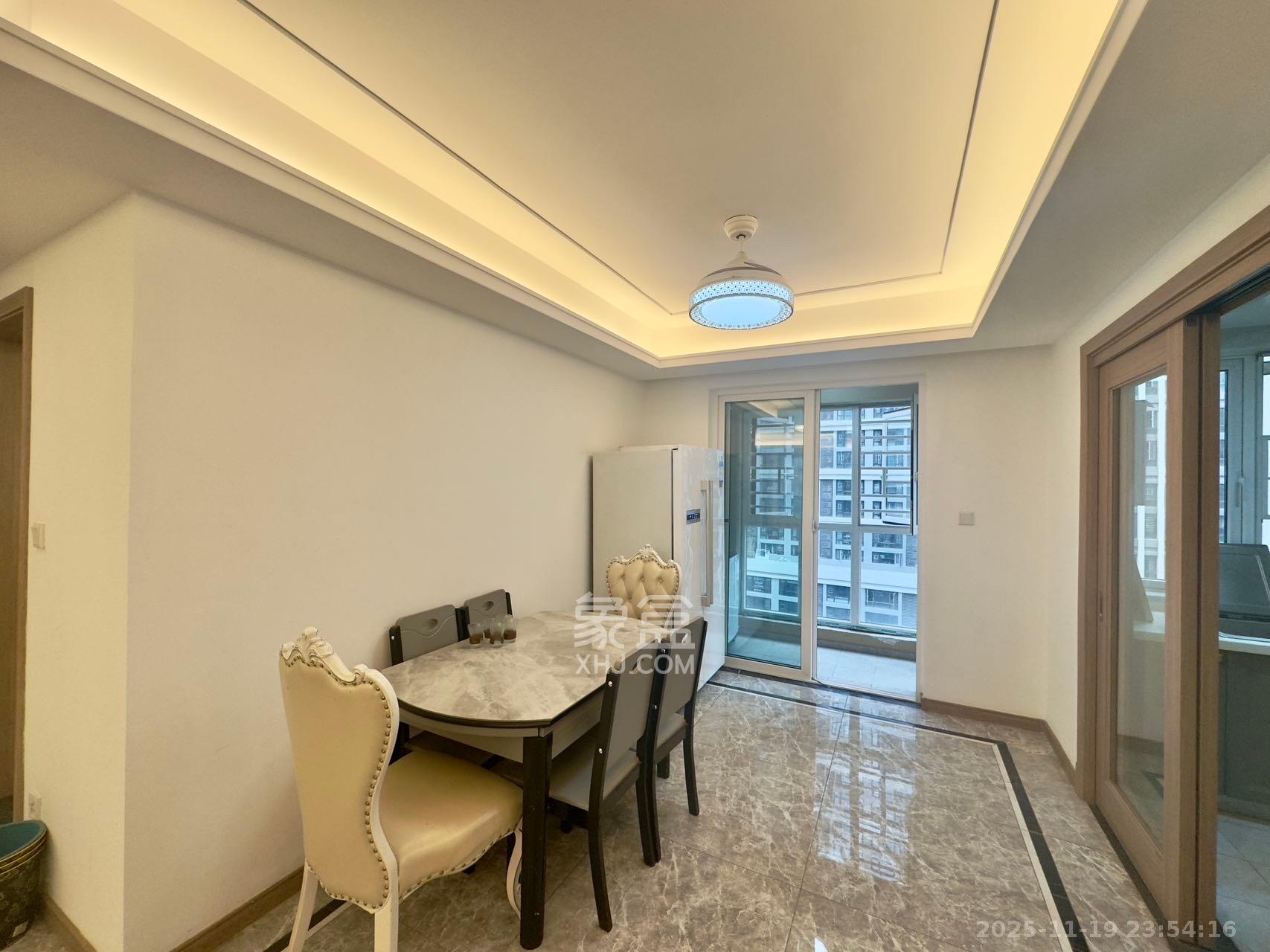 金地铂悦  4室2厅2卫    3000.0元/月室内图