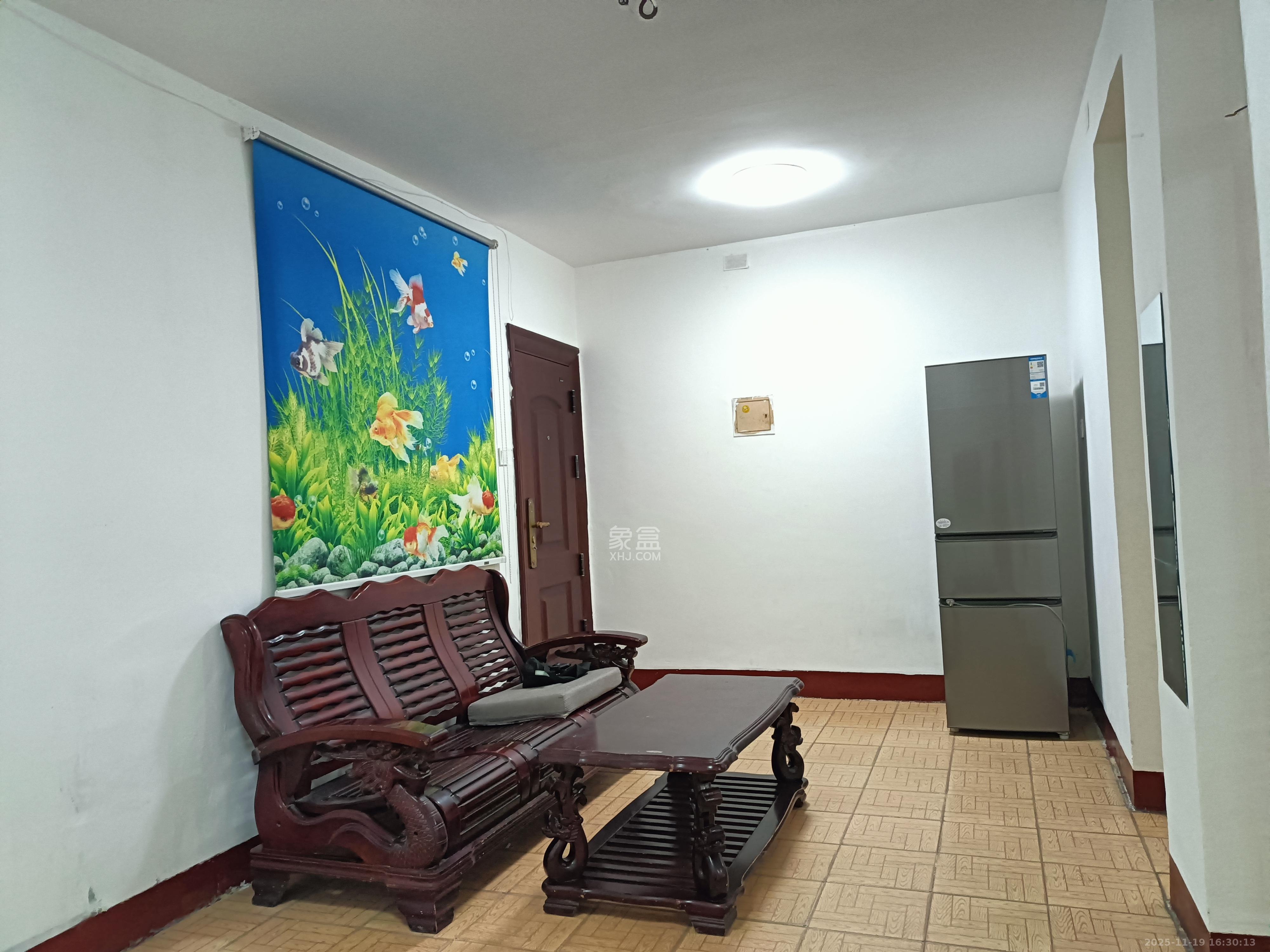 桐荫里社区 2室1厅1卫 1800.0元/月 桐荫里社区 2室1厅1卫 1800.0元/月室内图