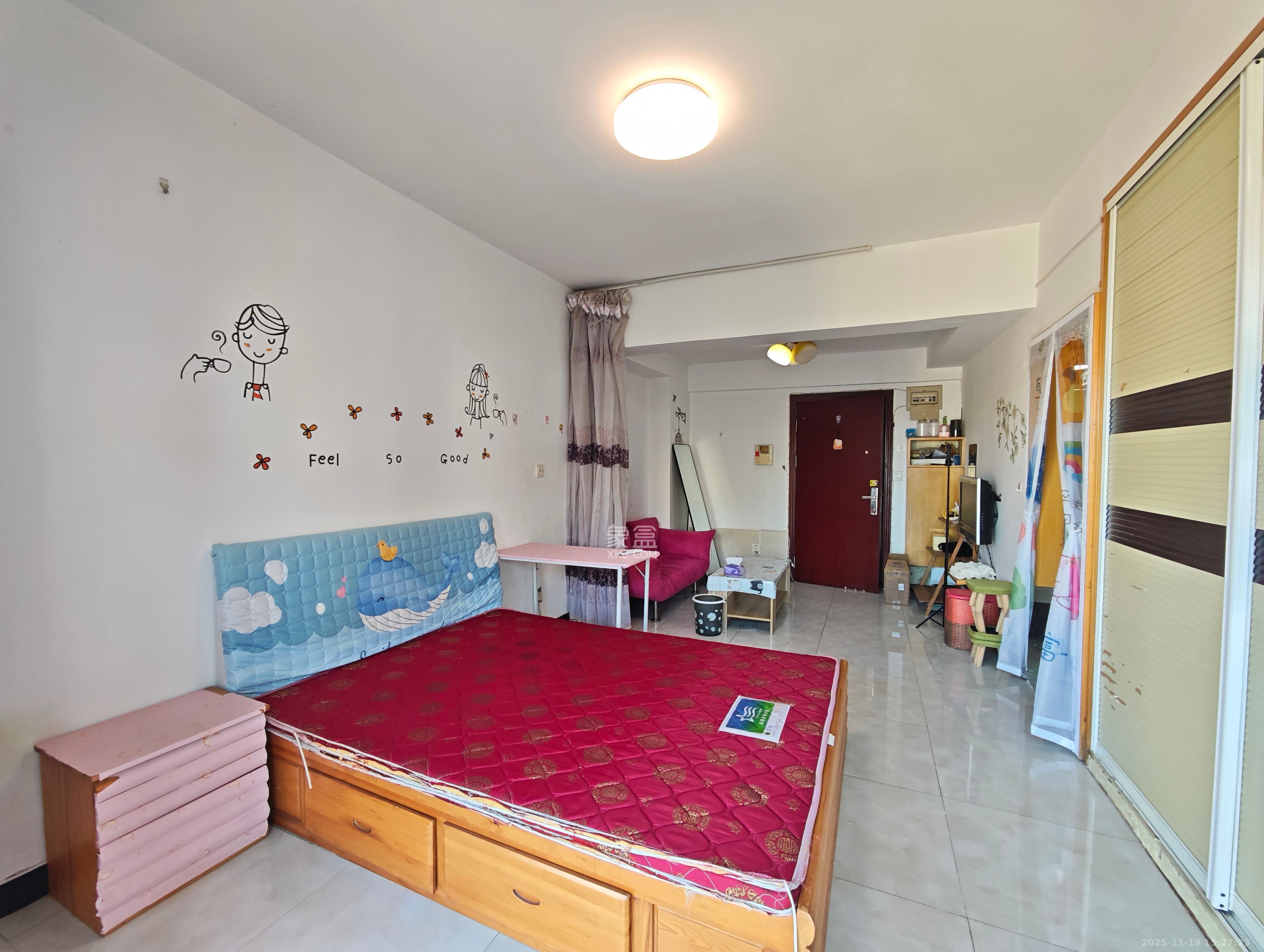 天健芙蓉盛世一期  1室1厅1卫    1600.0元/月室内图