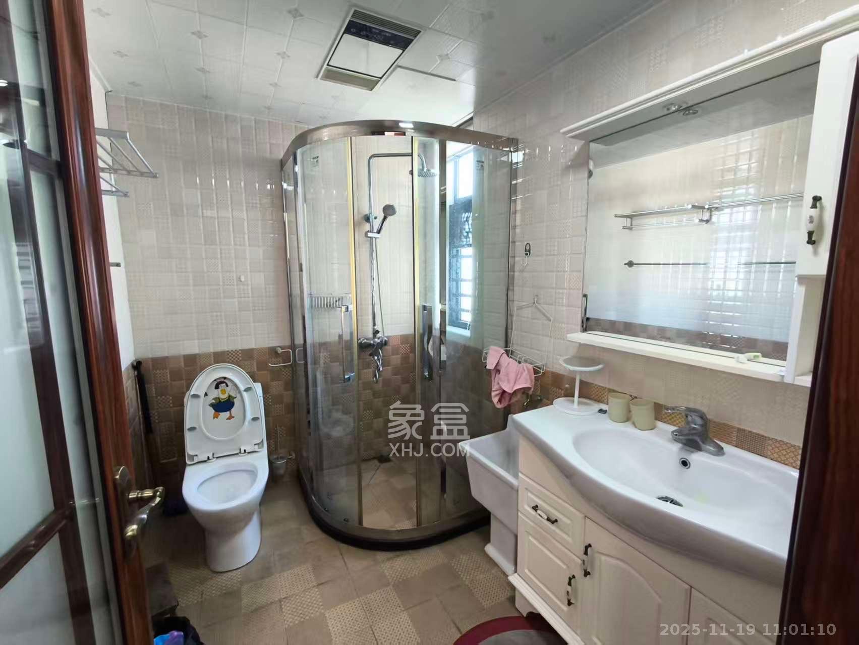 兰亭都荟（璟峰苑）  4室2厅2卫    4000.0元/月室内图