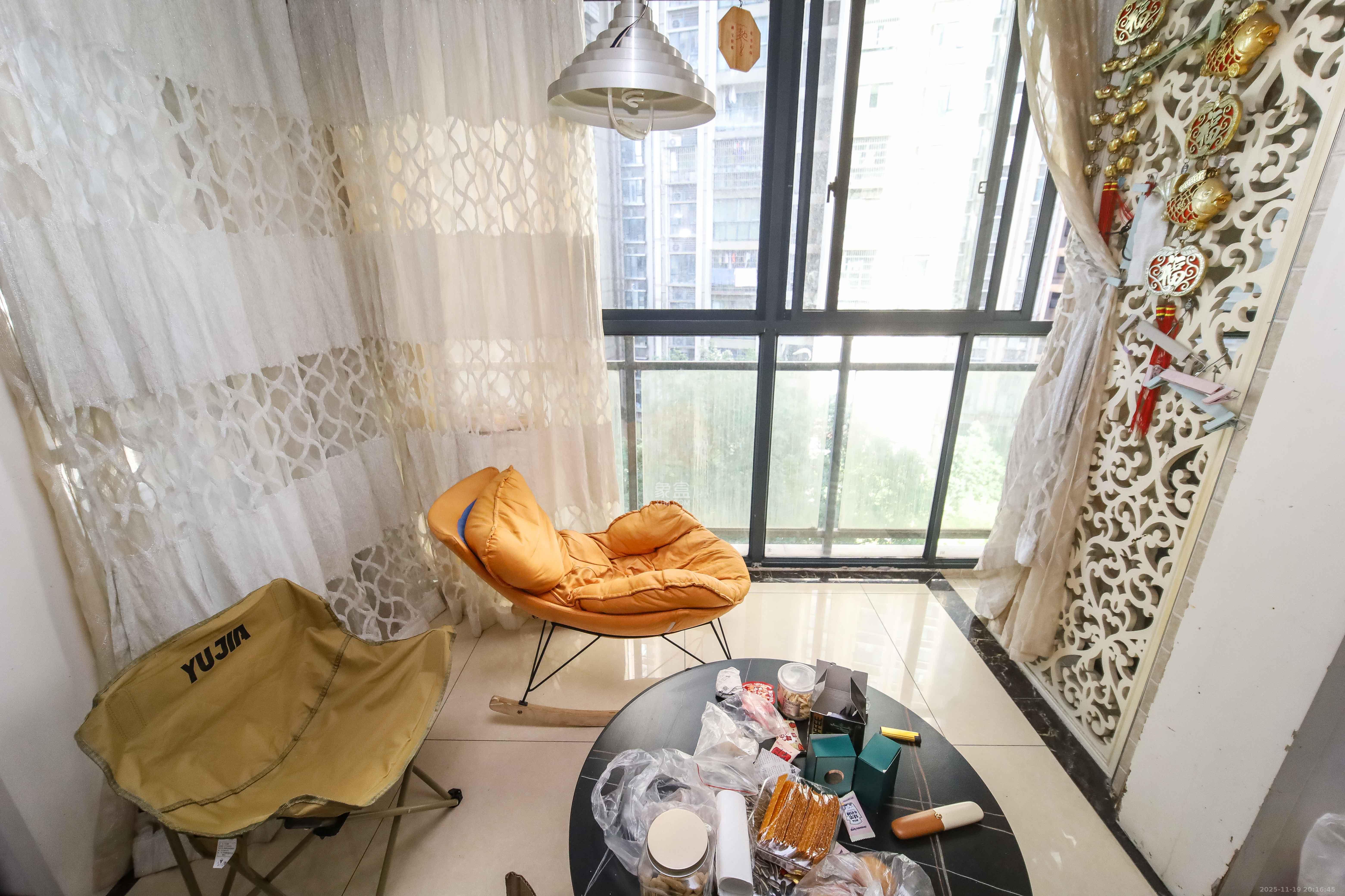 鸿基橄榄君庭  4室2厅2卫    130.0万阳台