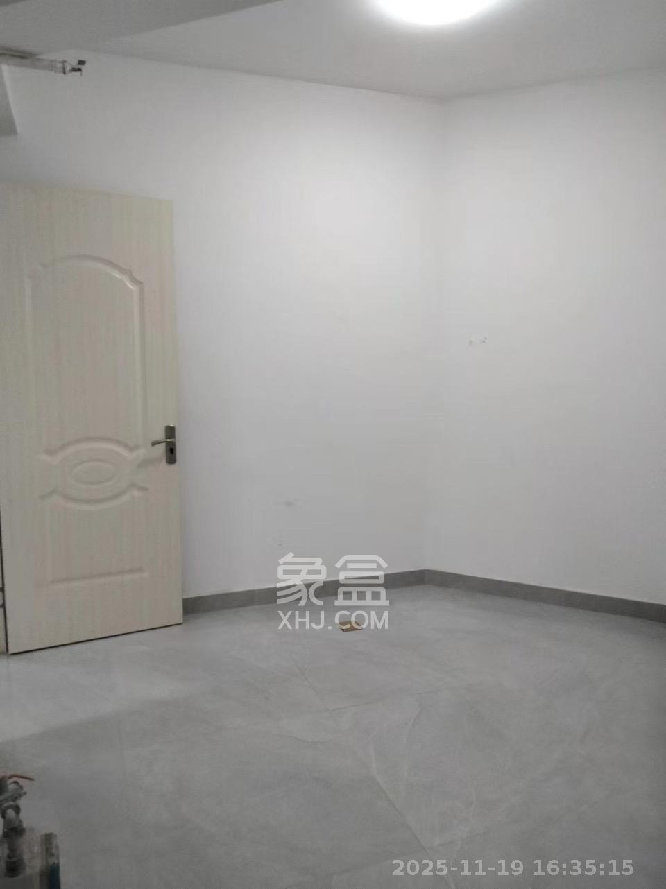 东友星座  1室1厅1卫    3000.0元/月室内图