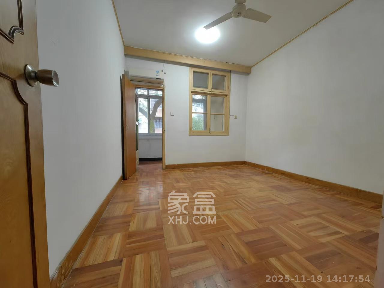 林业厅宿舍 3室2厅1卫 2200.0元/月 林业厅宿舍 3室2厅1卫 2200.0元/月室内图