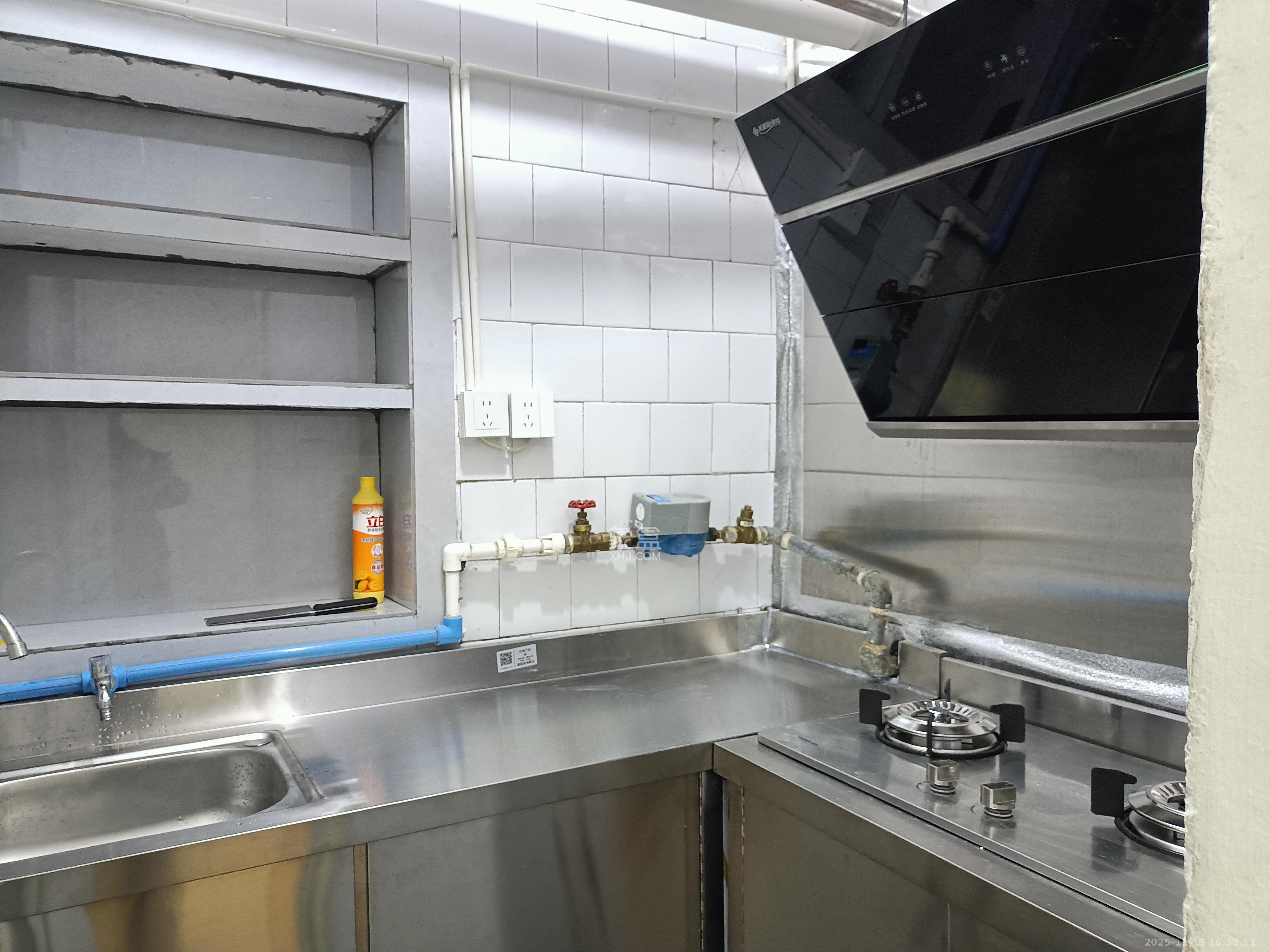 桐荫里社区 2室1厅1卫 1800.0元/月 桐荫里社区 2室1厅1卫 1800.0元/月室内图