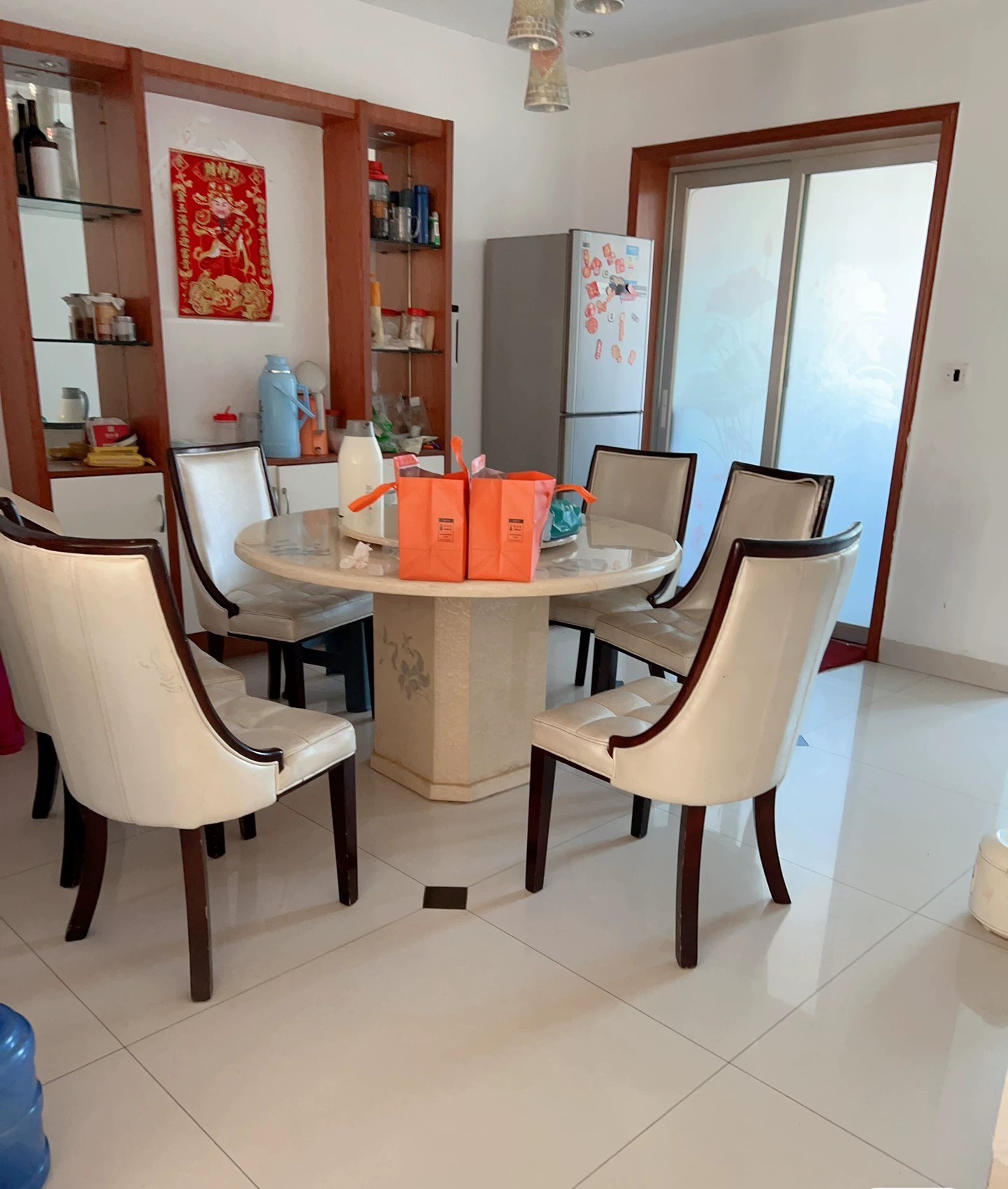 八角亭花苑  3室2厅2卫    48.0万客厅