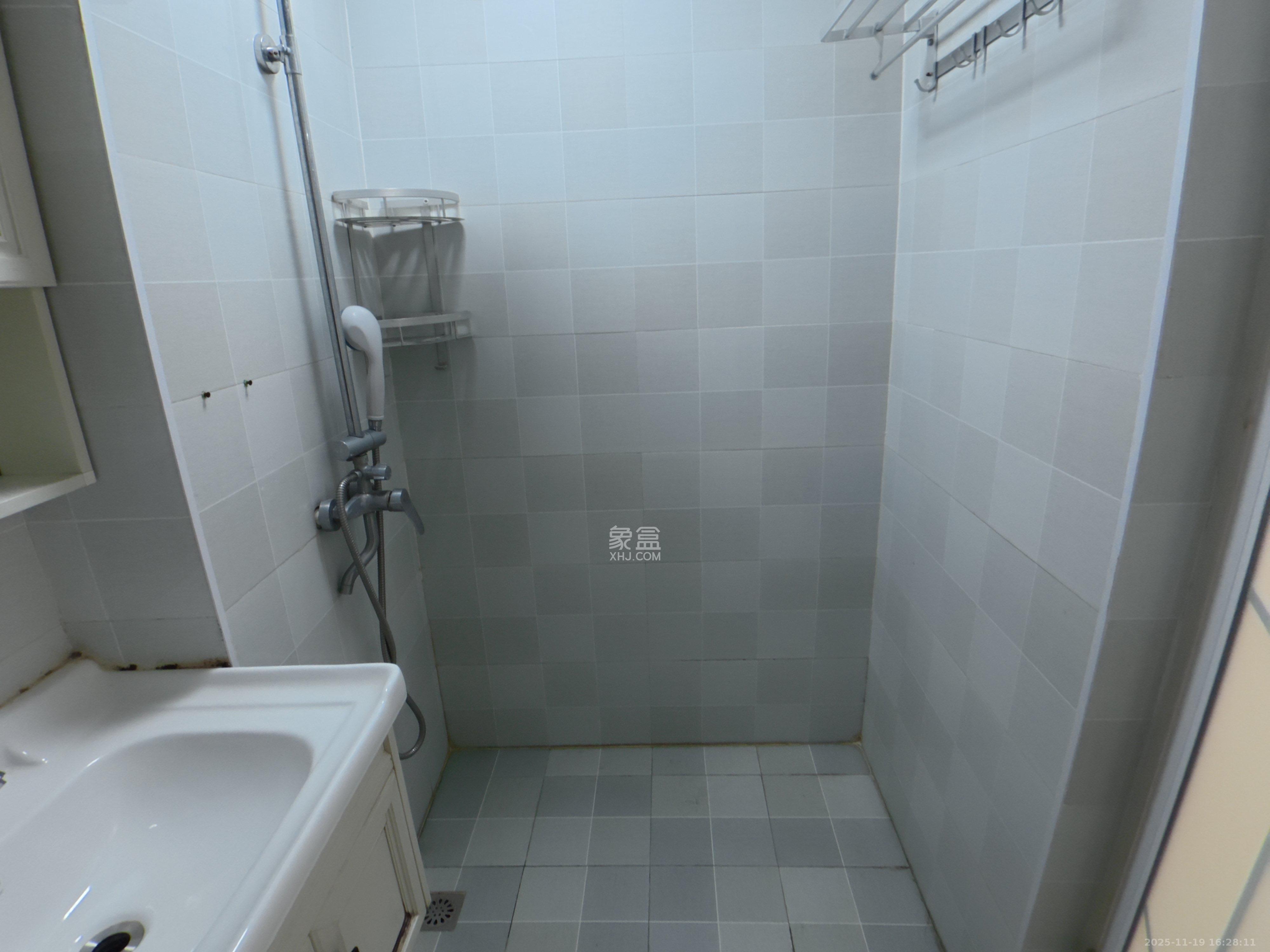 中海新城熙岸(中信新城五期) 1室1厅1卫 1000.0元/月 中海新城熙岸(中信新城五期) 1室1厅1卫 1000.0元/月室内图