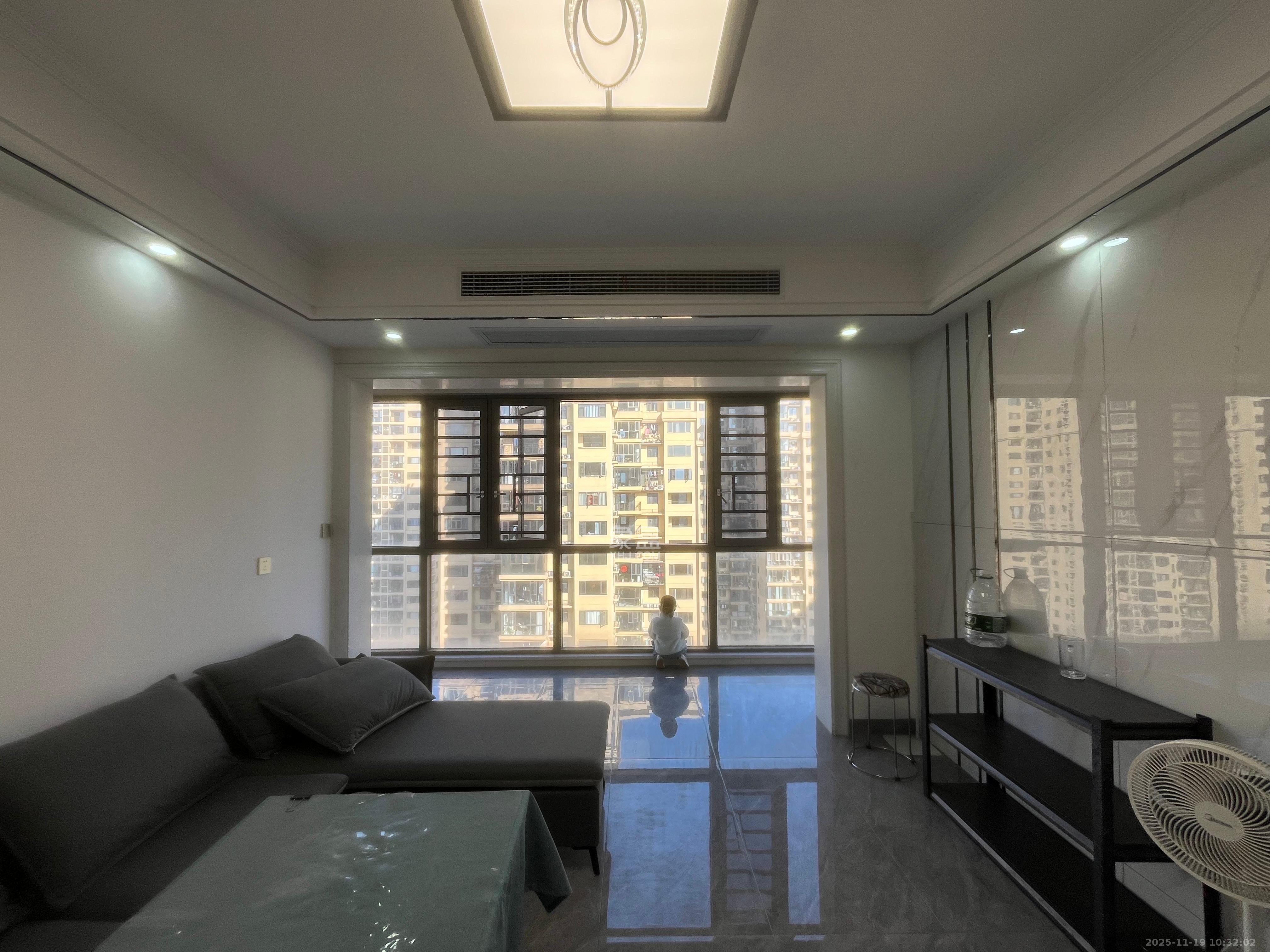 江山帝景哈佛 3室2厅2卫 2600.0元/月 江山帝景哈佛 3室2厅2卫 2600.0元/月室内图