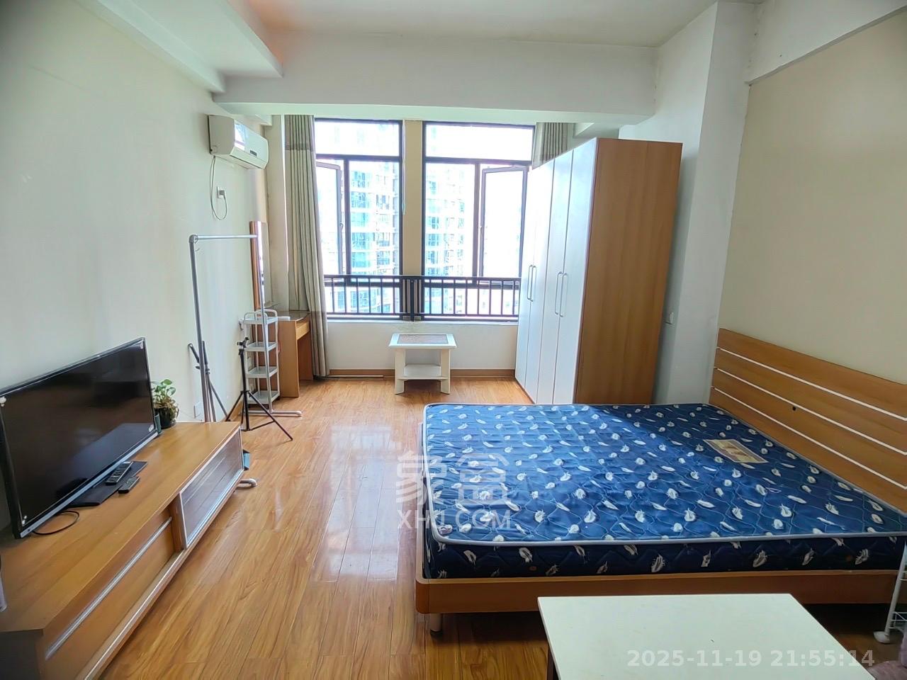 融圣国际 1室1厅1卫 1700.0元/月 融圣国际 1室1厅1卫 1700.0元/月室内图