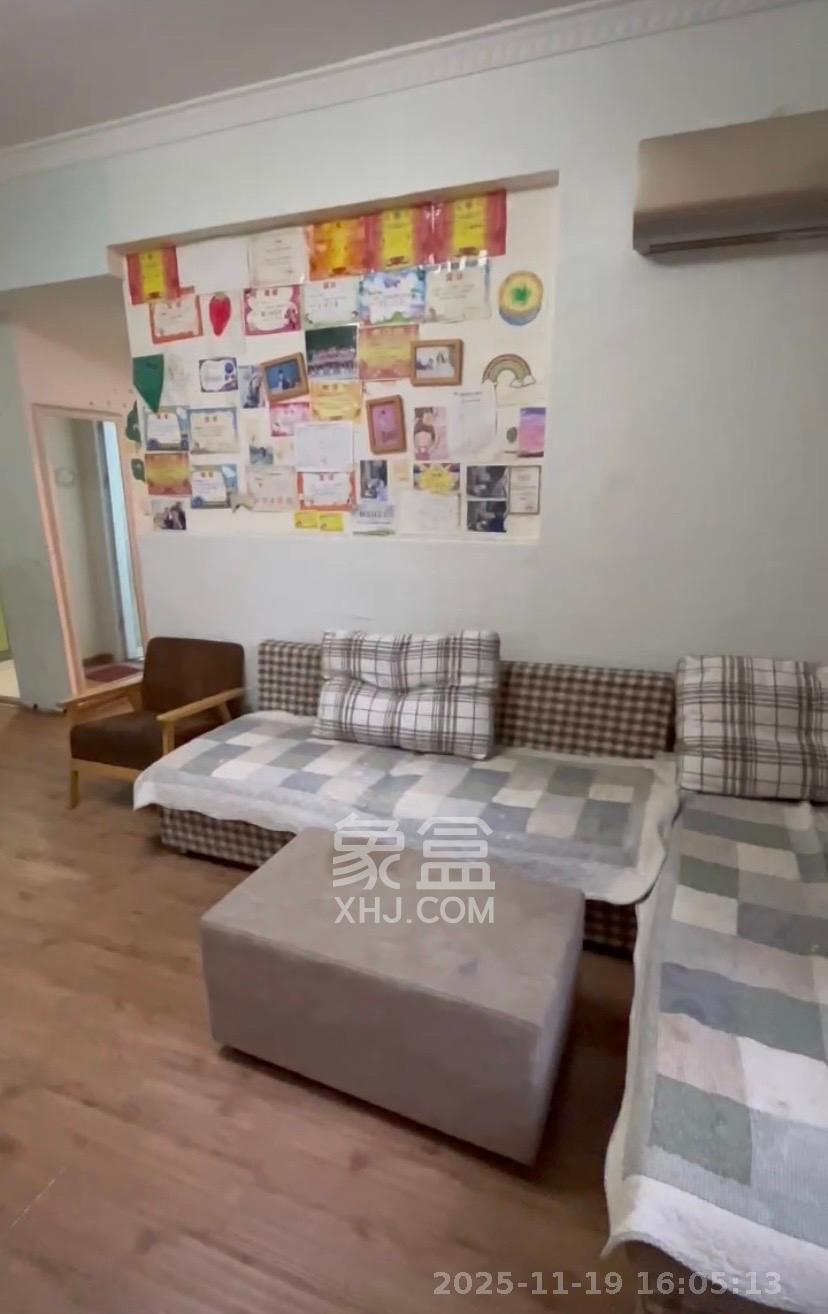 恒生碧水龙庭  2室1厅1卫    1800.0元/月室内图