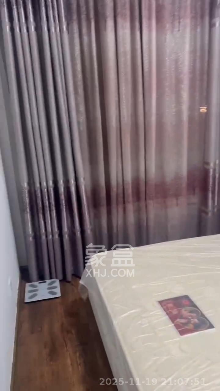 融科檀香山(融科紫檀、香山国际) 2室2厅1卫 2600.0元/月 融科檀香山(融科紫檀、香山国际) 2室2厅1卫 2600.0元/月室内图