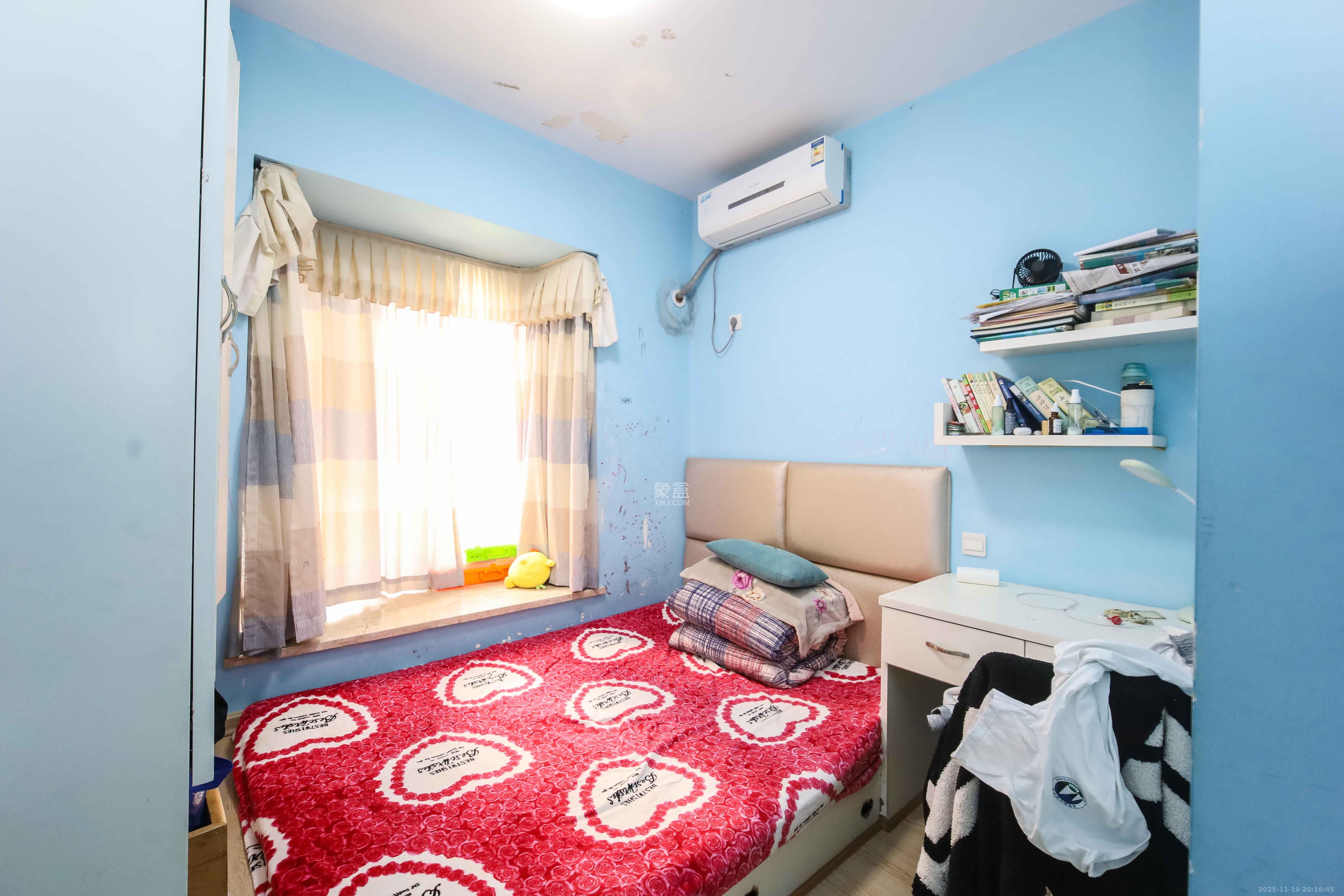 鸿基橄榄君庭 4室2厅2卫 130.0万 鸿基橄榄君庭 4室2厅2卫 130.0万卧室