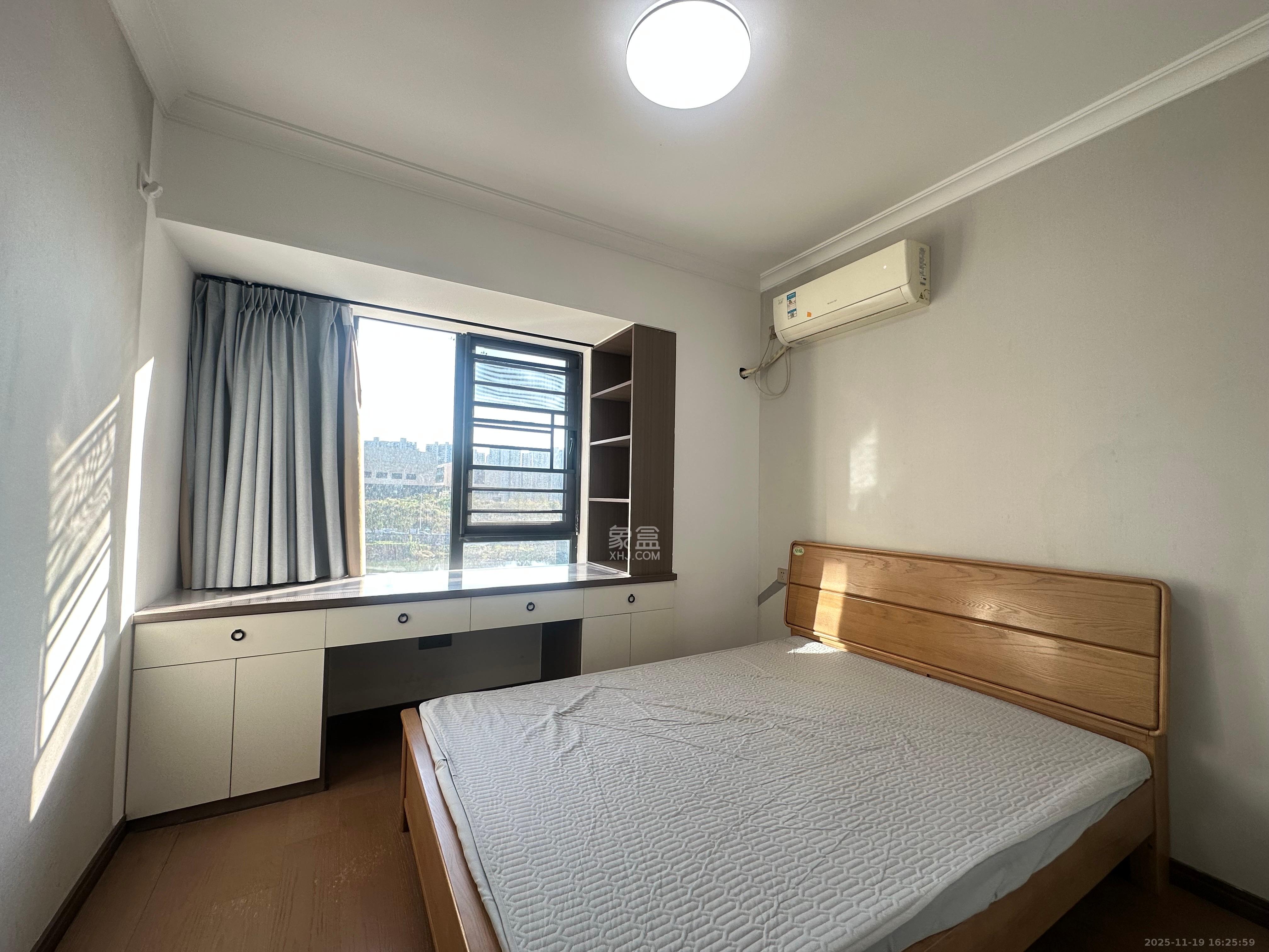 梦想麓隐天境  4室2厅2卫    3500.0元/月室内图