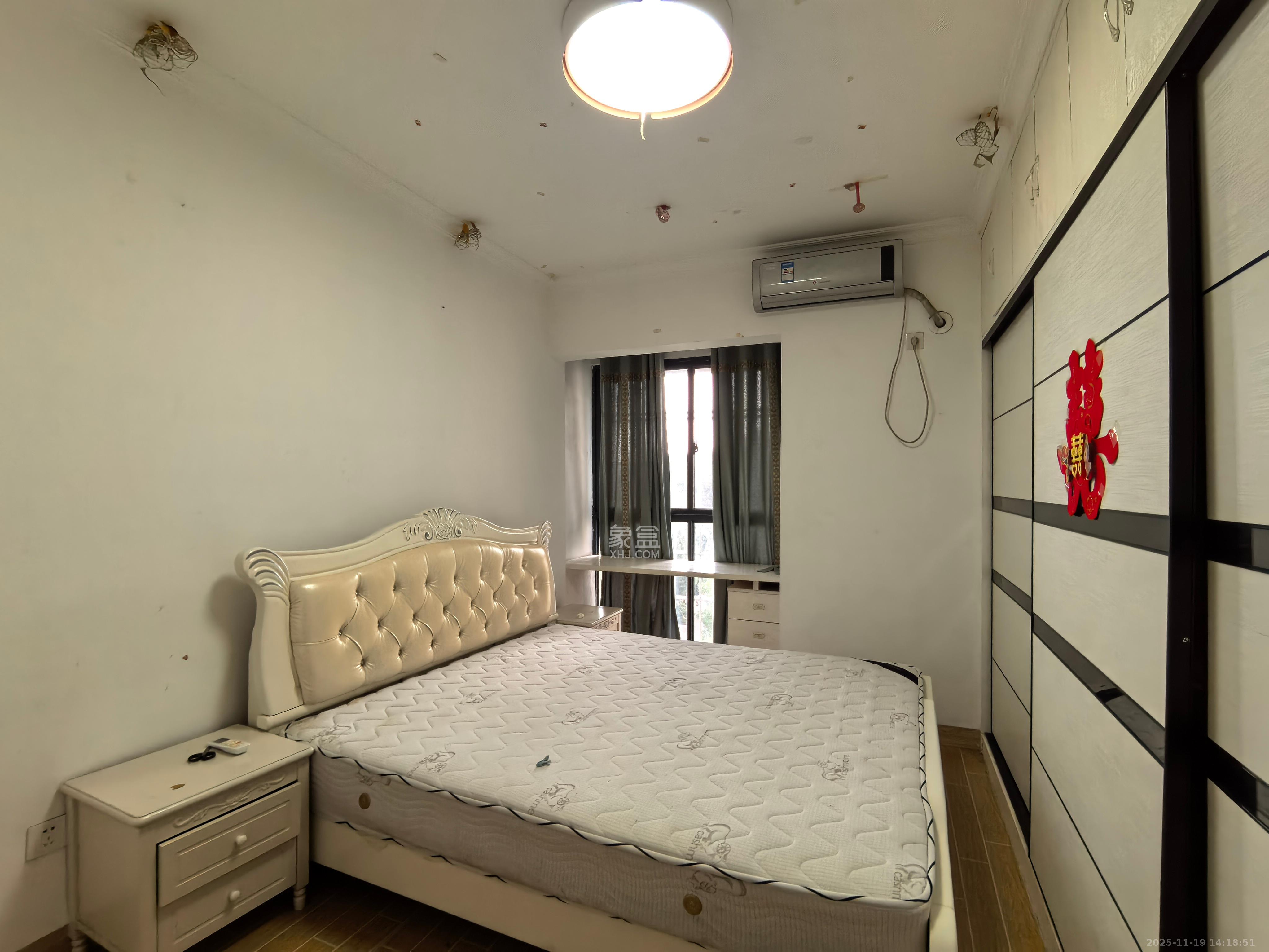 雄新水印廊桥（雄新华府）  2室1厅1卫    1600.0元/月室内图