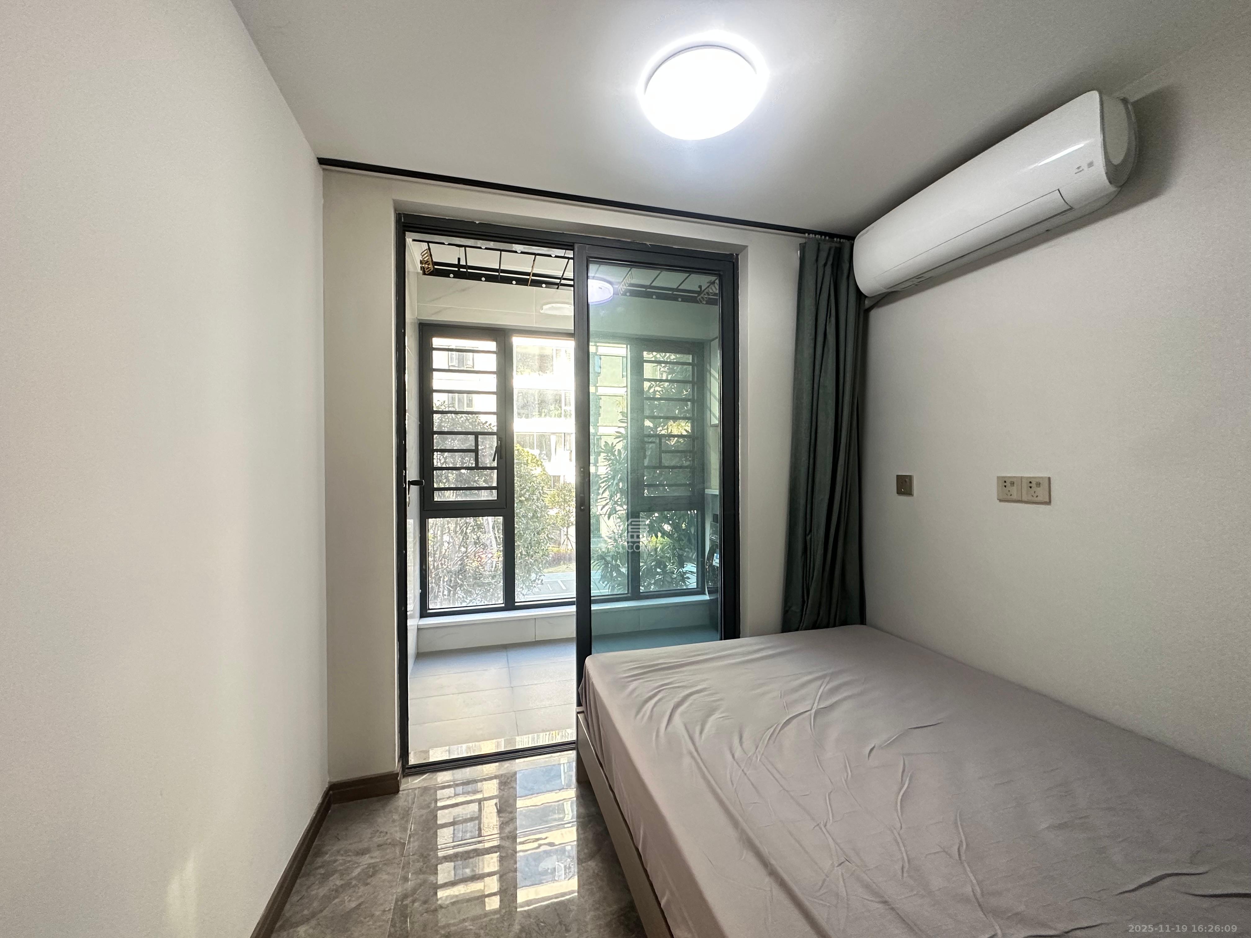 梦想麓隐天境  4室2厅2卫    3500.0元/月室内图