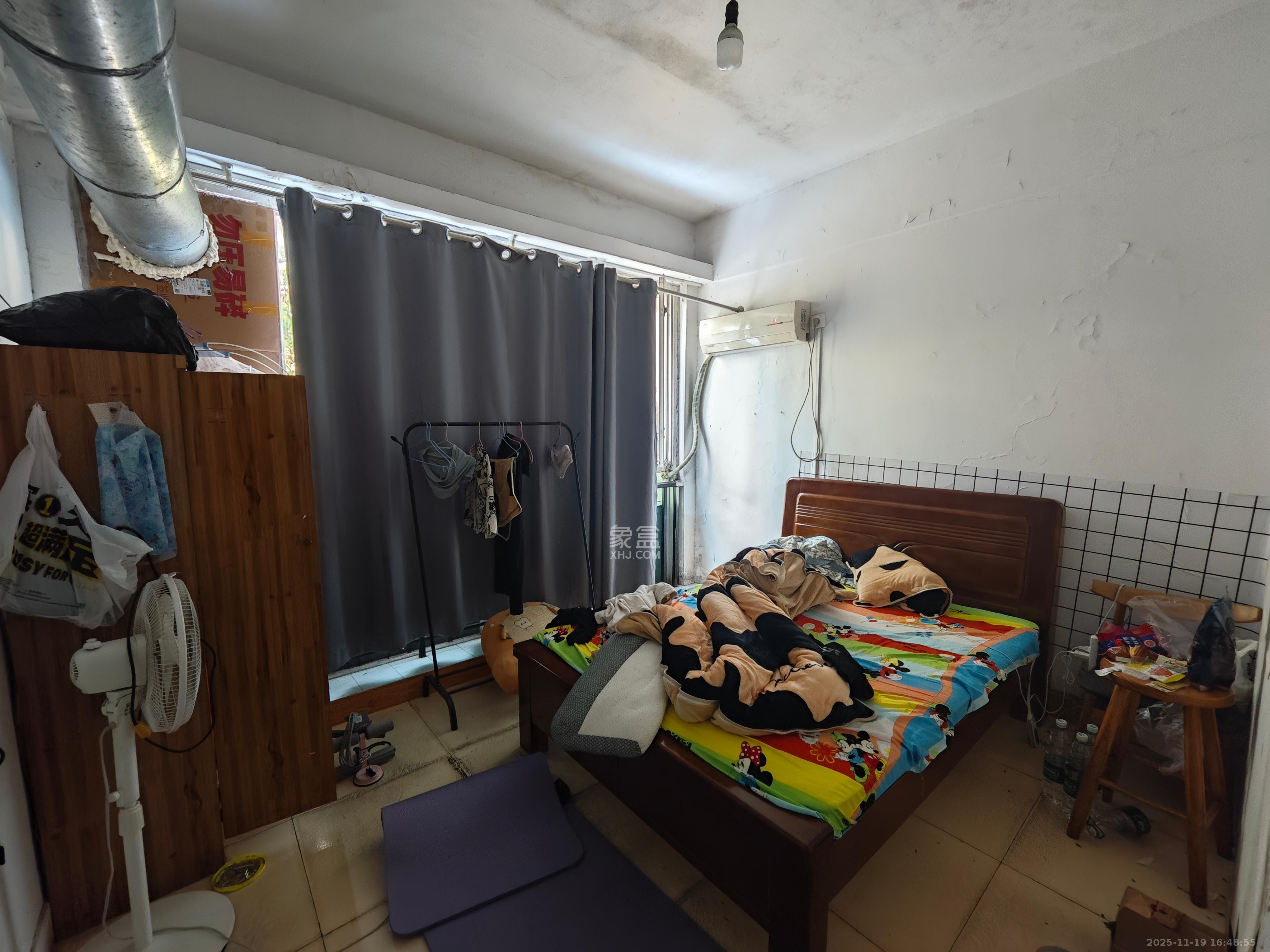 山水人家一二期   105.13㎡      2500.0元/月室内图