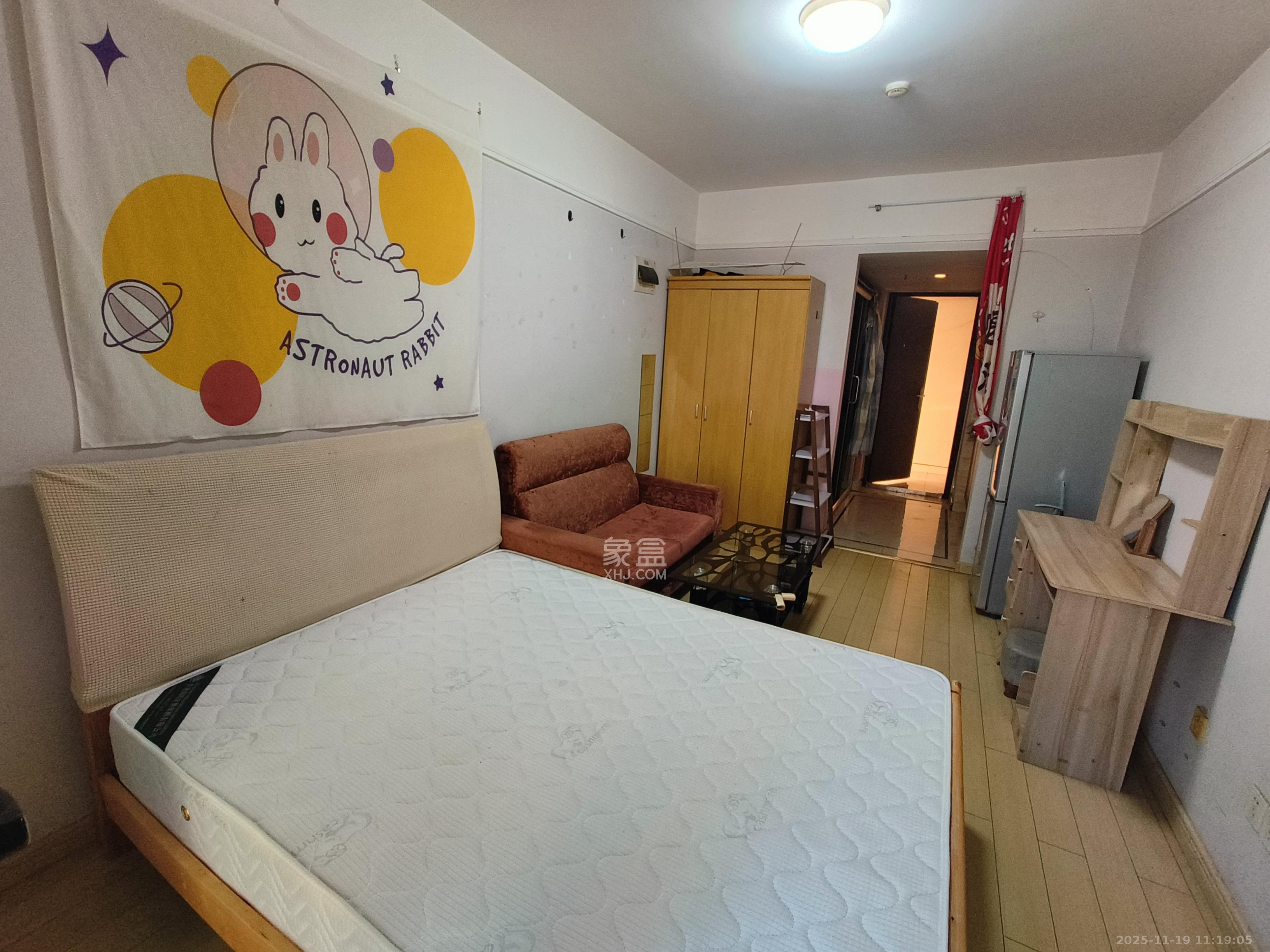 万科城  1室1厅1卫    1250.0元/月室内图