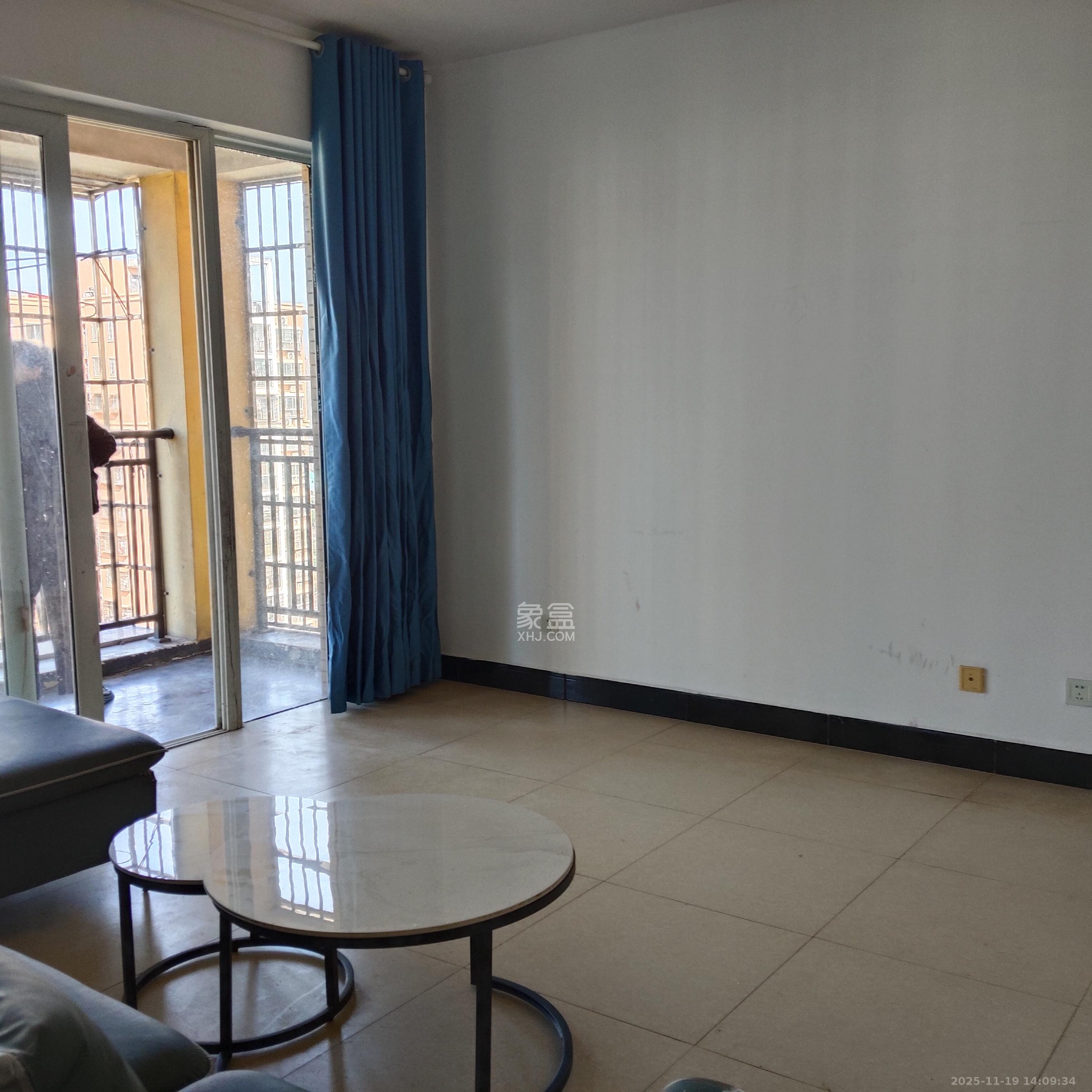 和润园一、二期  3室2厅2卫    1600.0元/月室内图