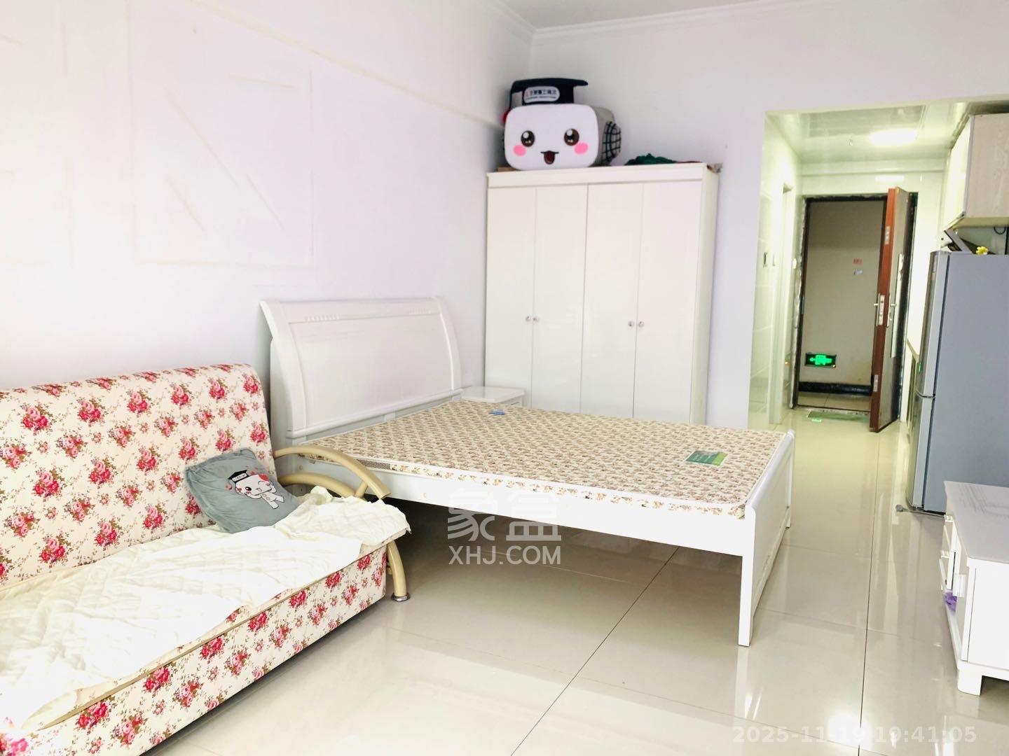 达美D6区  1室1厅1卫    1300.0元/月室内图