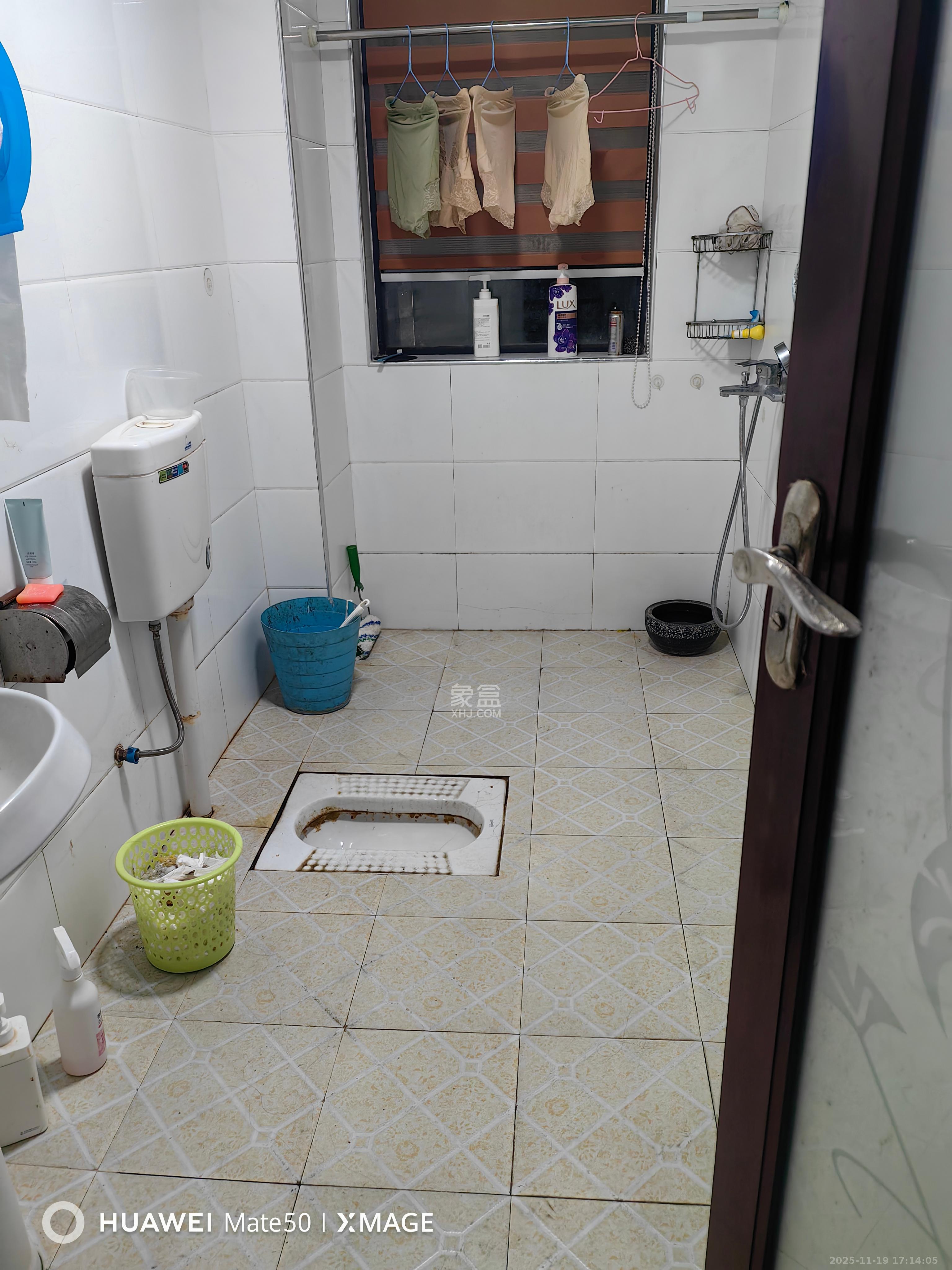 中海梅溪湖壹号 3室2厅1卫 2200.0元/月 中海梅溪湖壹号 3室2厅1卫 2200.0元/月室内图