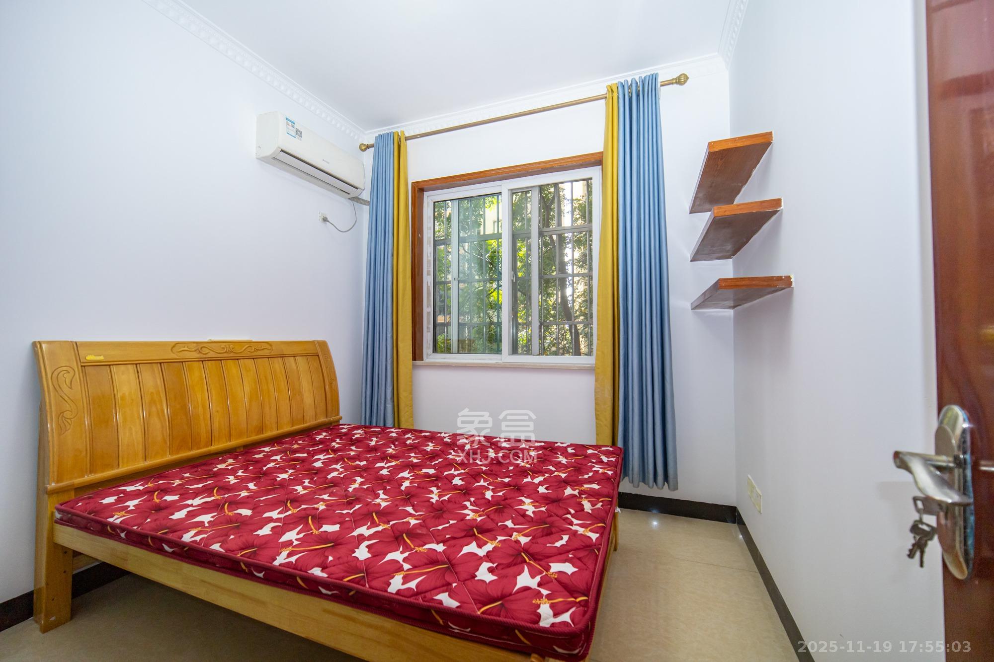 楚天世纪城东苑 1室2厅1卫 49.8万 楚天世纪城东苑 1室2厅1卫 49.8万卧室