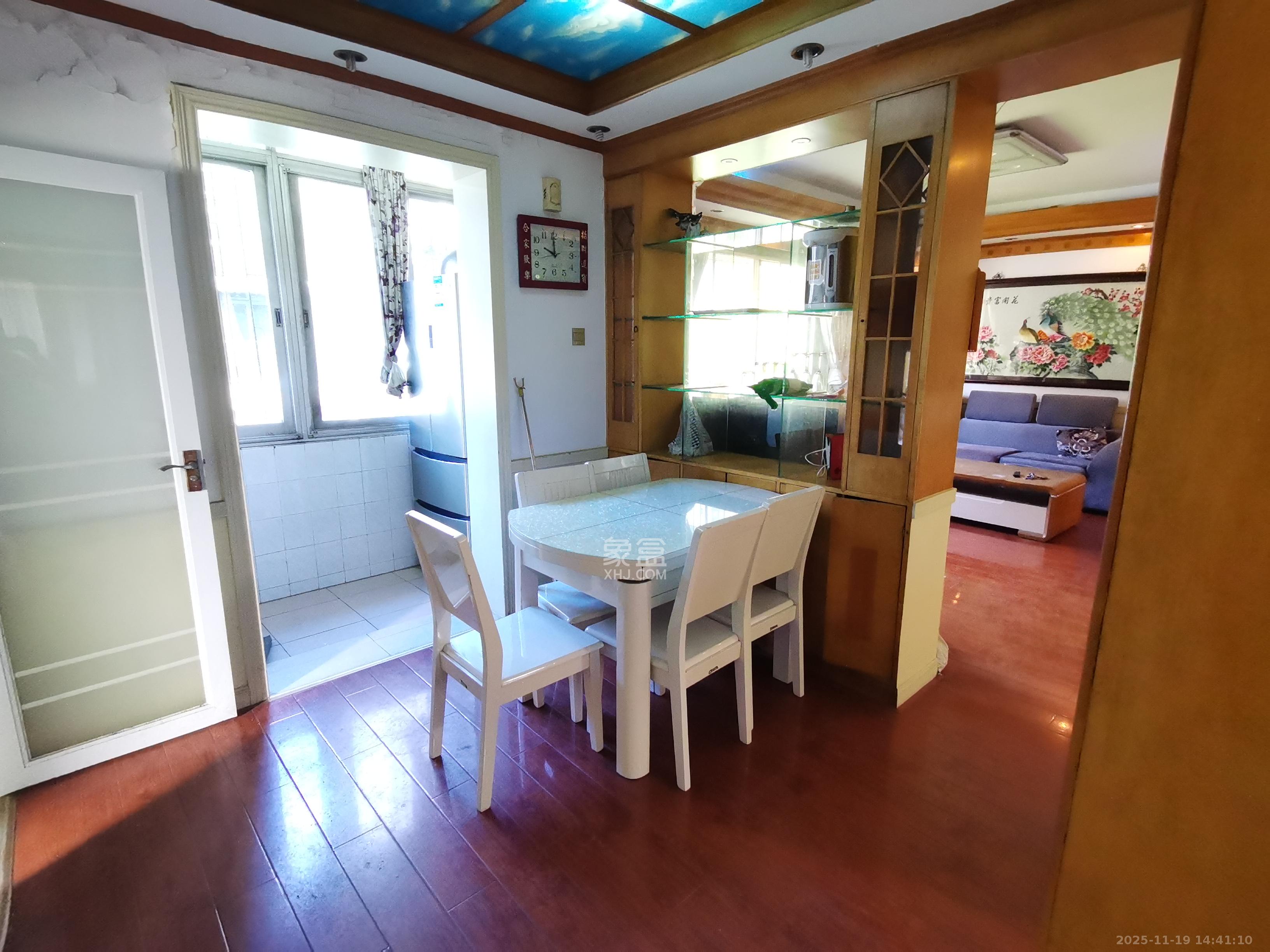 有色金属研究院(湖南有色金属研究院第一、二生活区) 3室2厅1卫 2200.0元/月 有色金属研究院(湖南有色金属研究院第一、二生活区) 3室2厅1卫 2200.0元/月室内图